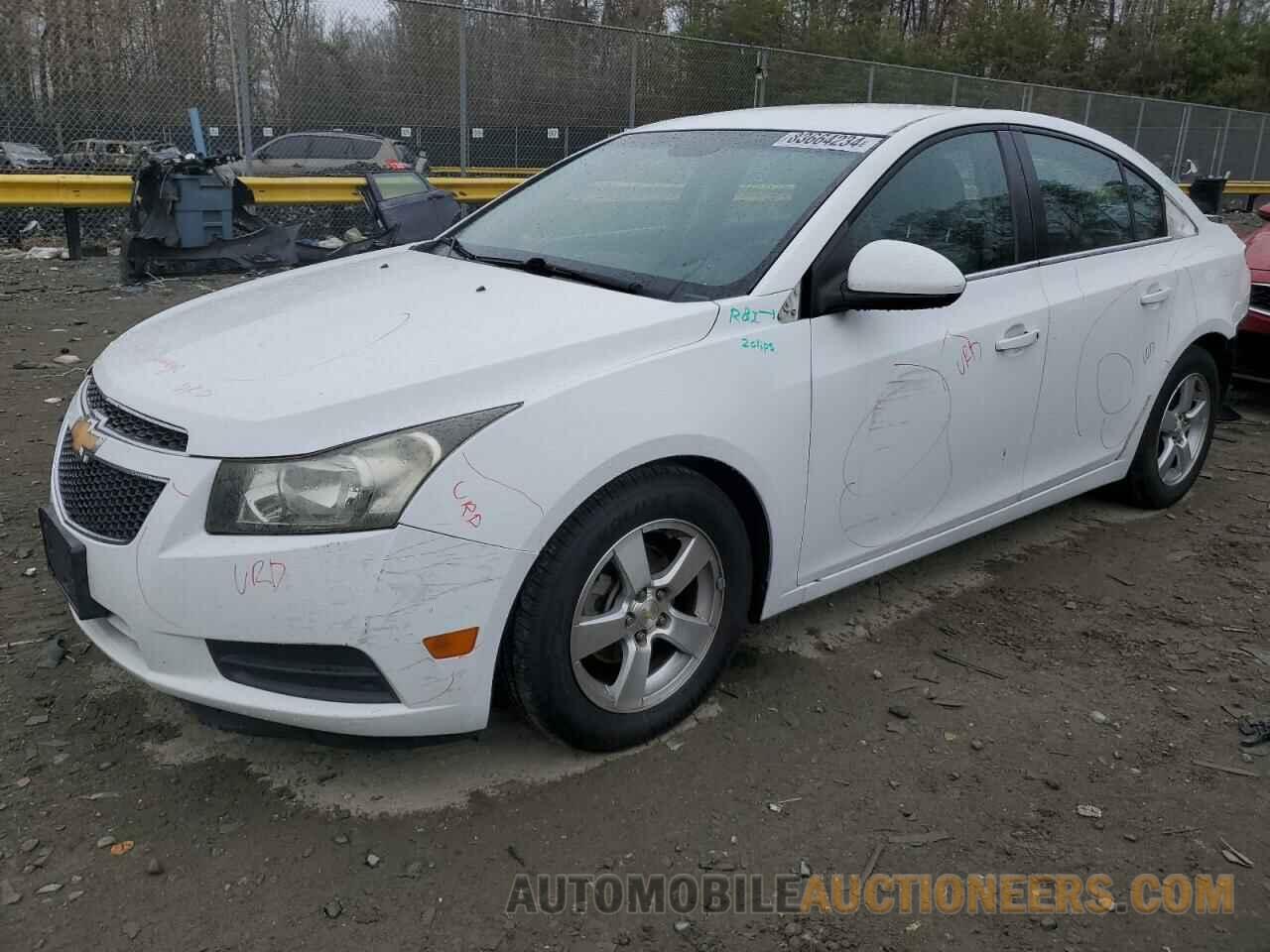 1G1PC5SBXE7134779 CHEVROLET CRUZE 2014