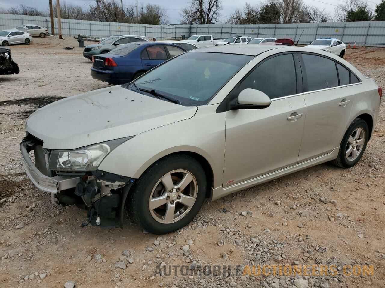 1G1PC5SBXE7170164 CHEVROLET CRUZE 2014