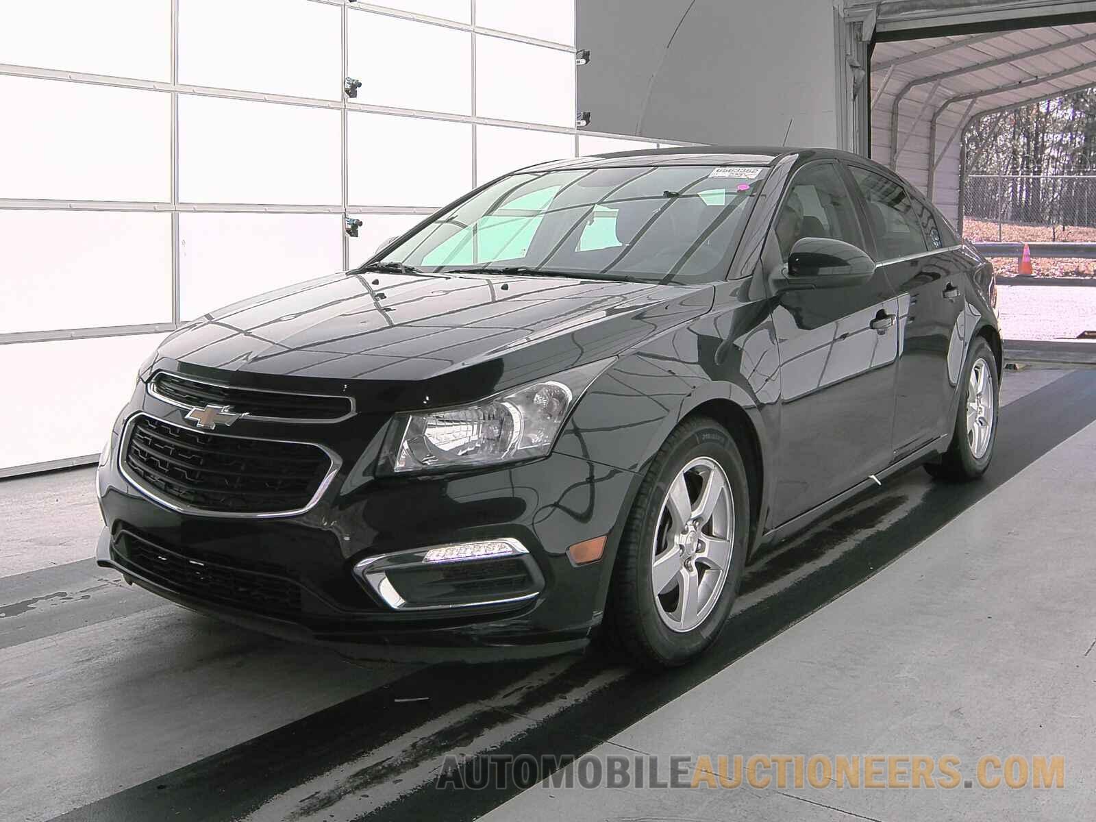 1G1PC5SBXF7158372 Chevrolet Cruze 2015