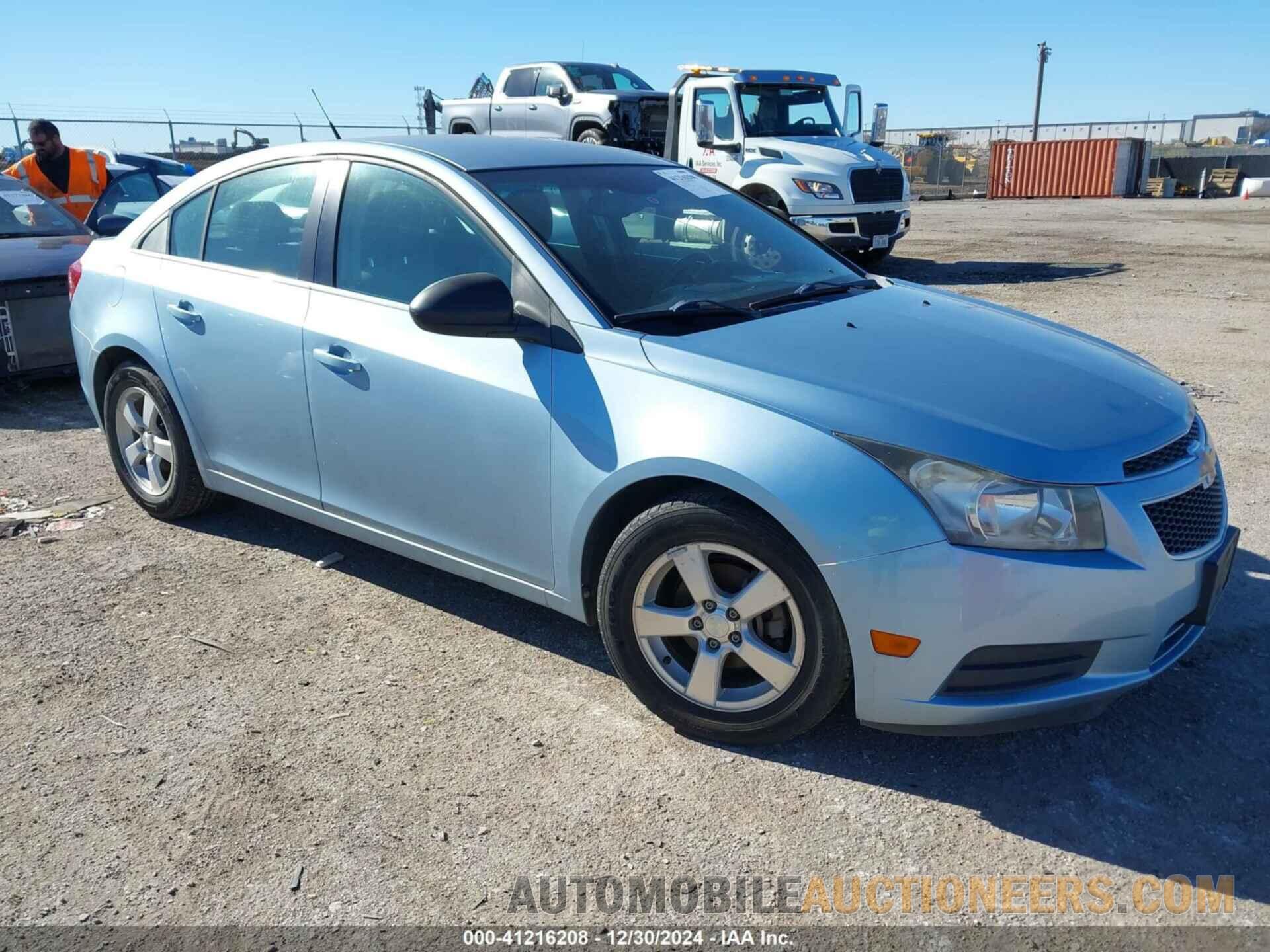 1G1PC5SH2B7176167 CHEVROLET CRUZE 2011