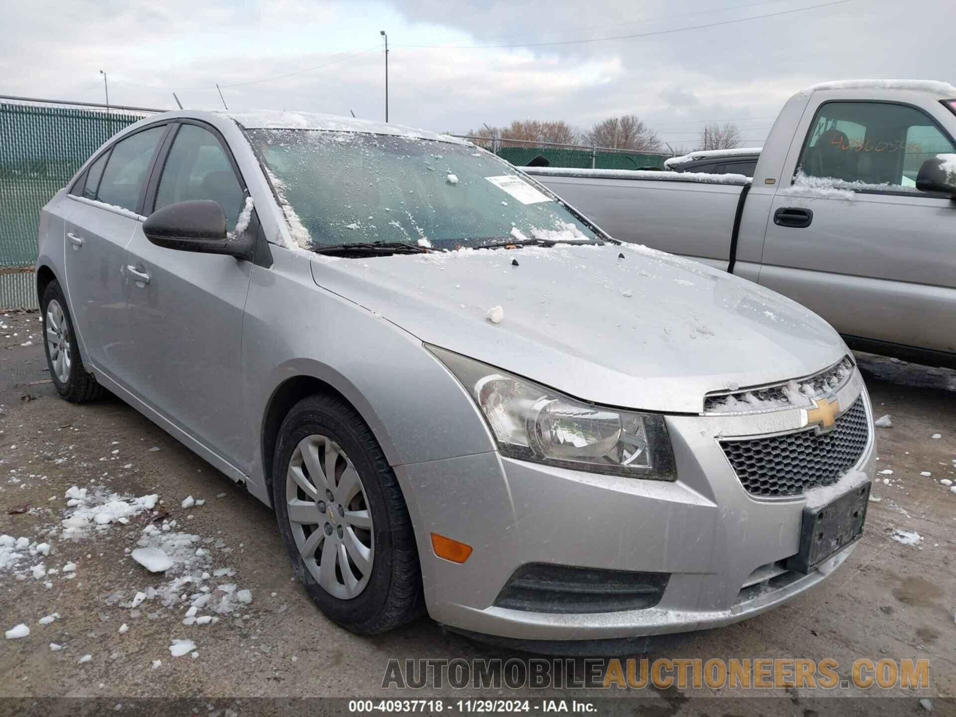 1G1PC5SH5B7142577 CHEVROLET CRUZE 2011