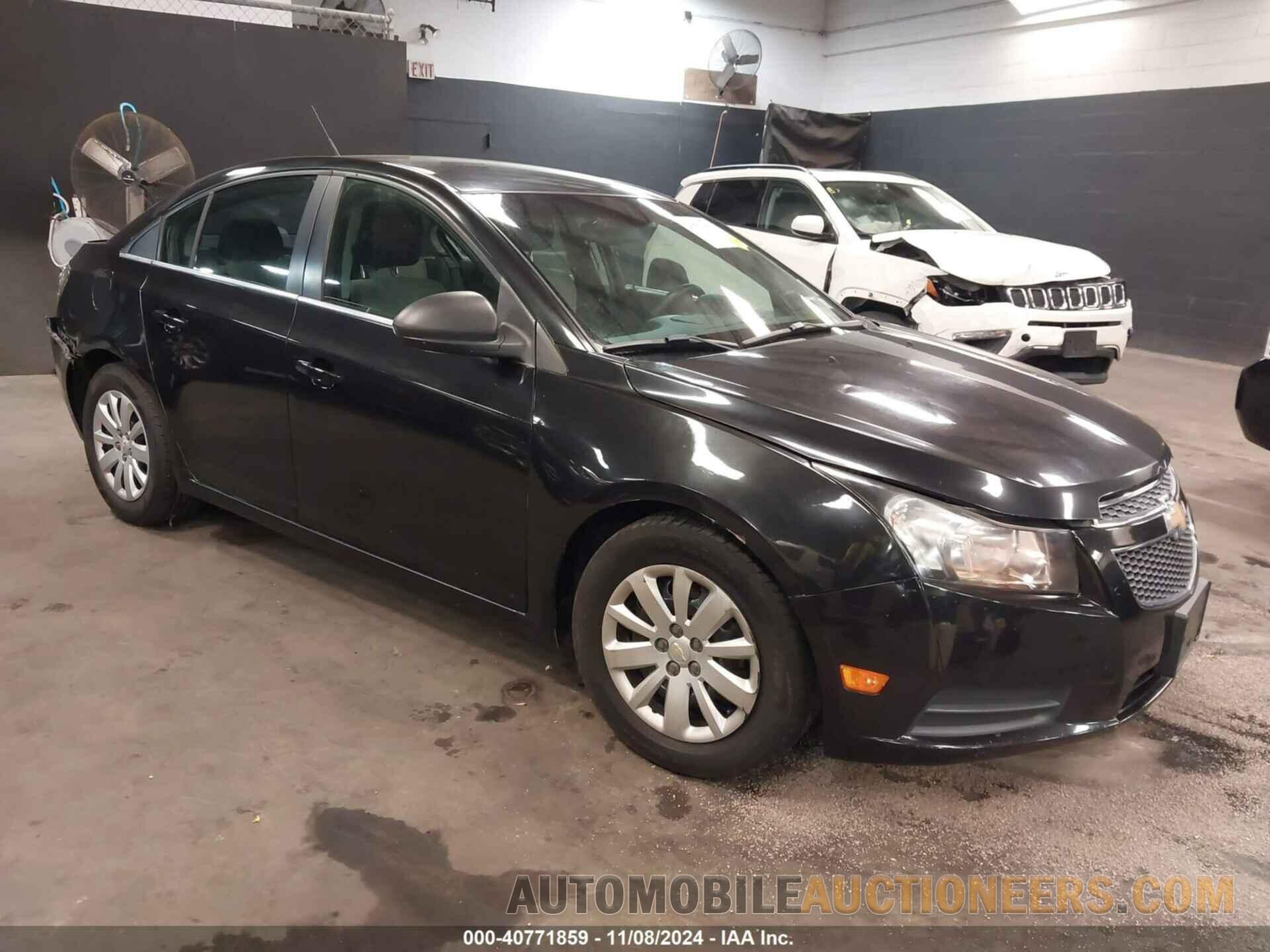 1G1PC5SH7B7308615 CHEVROLET CRUZE 2011