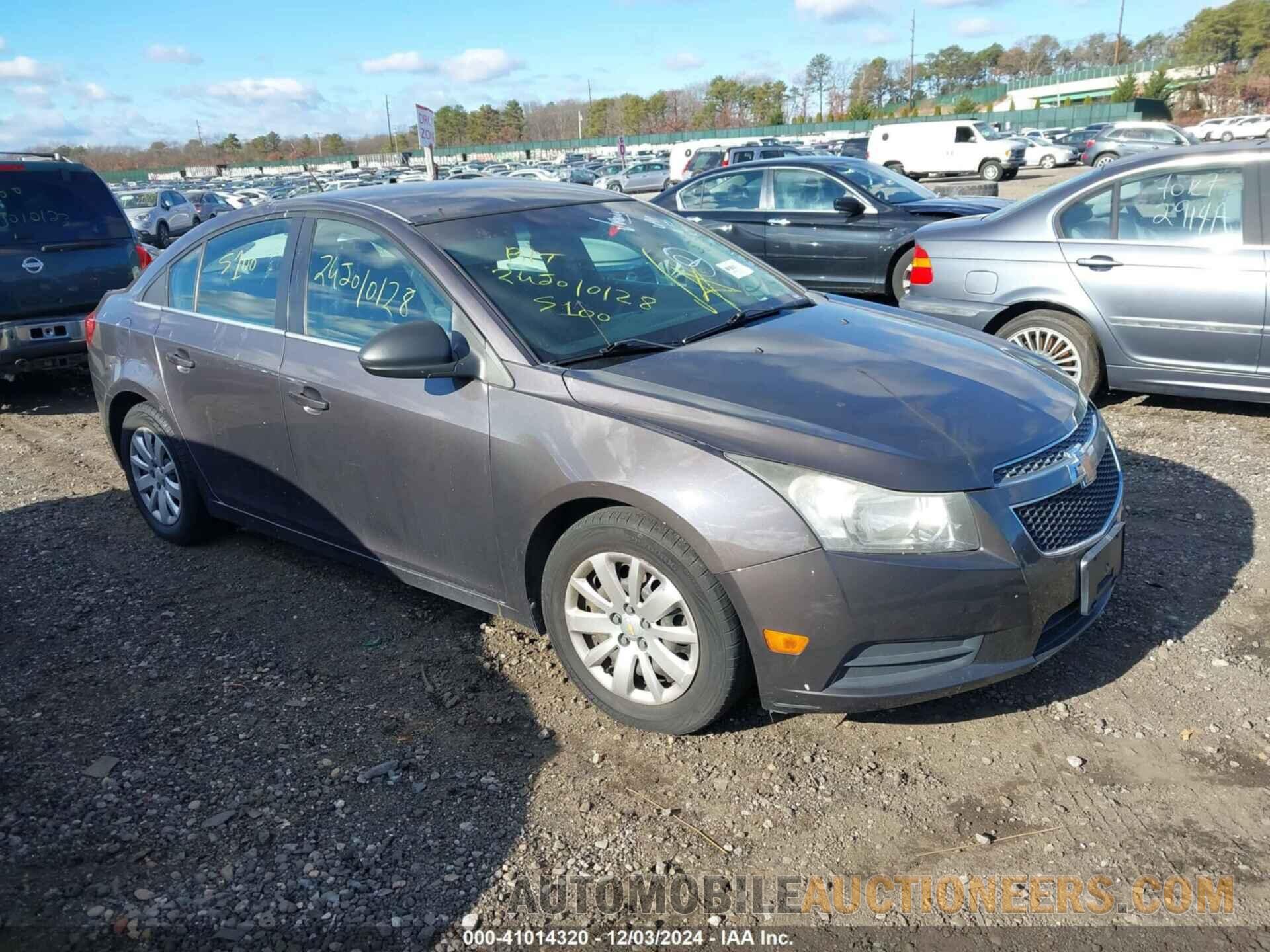 1G1PC5SH9B7240043 CHEVROLET CRUZE 2011