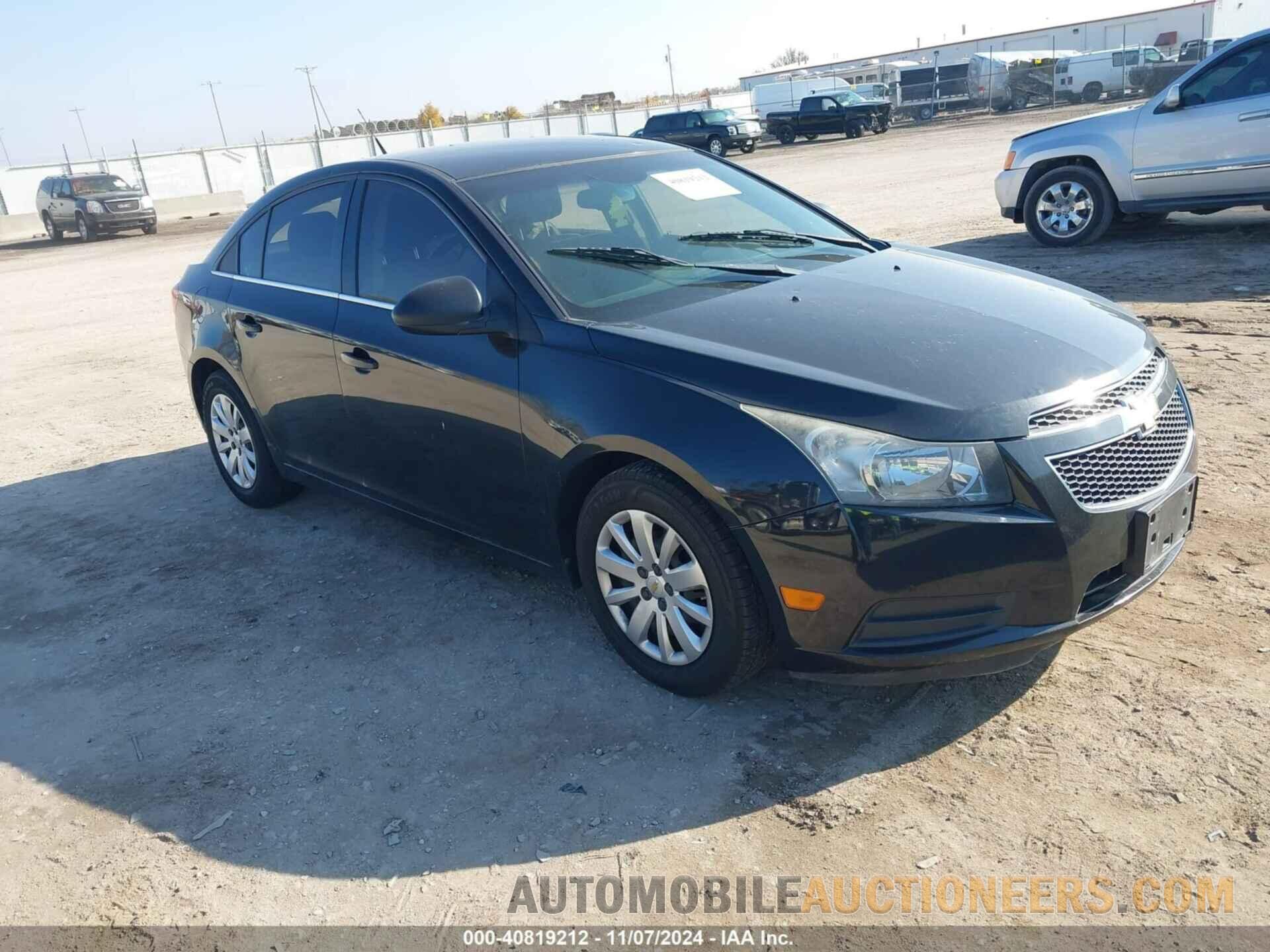 1G1PD5SH9B7180701 CHEVROLET CRUZE 2011