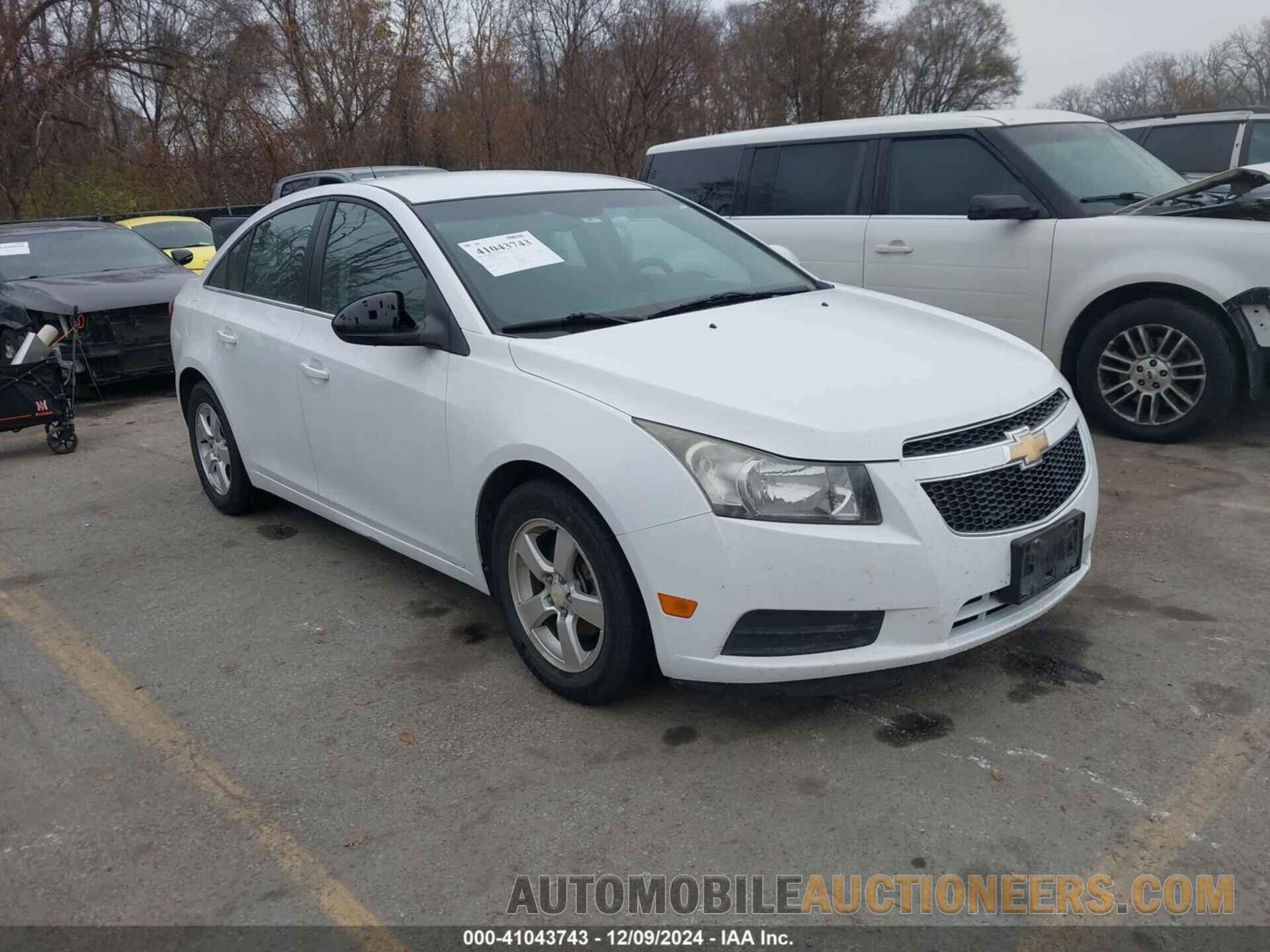 1G1PE5S96B7198479 CHEVROLET CRUZE 2011