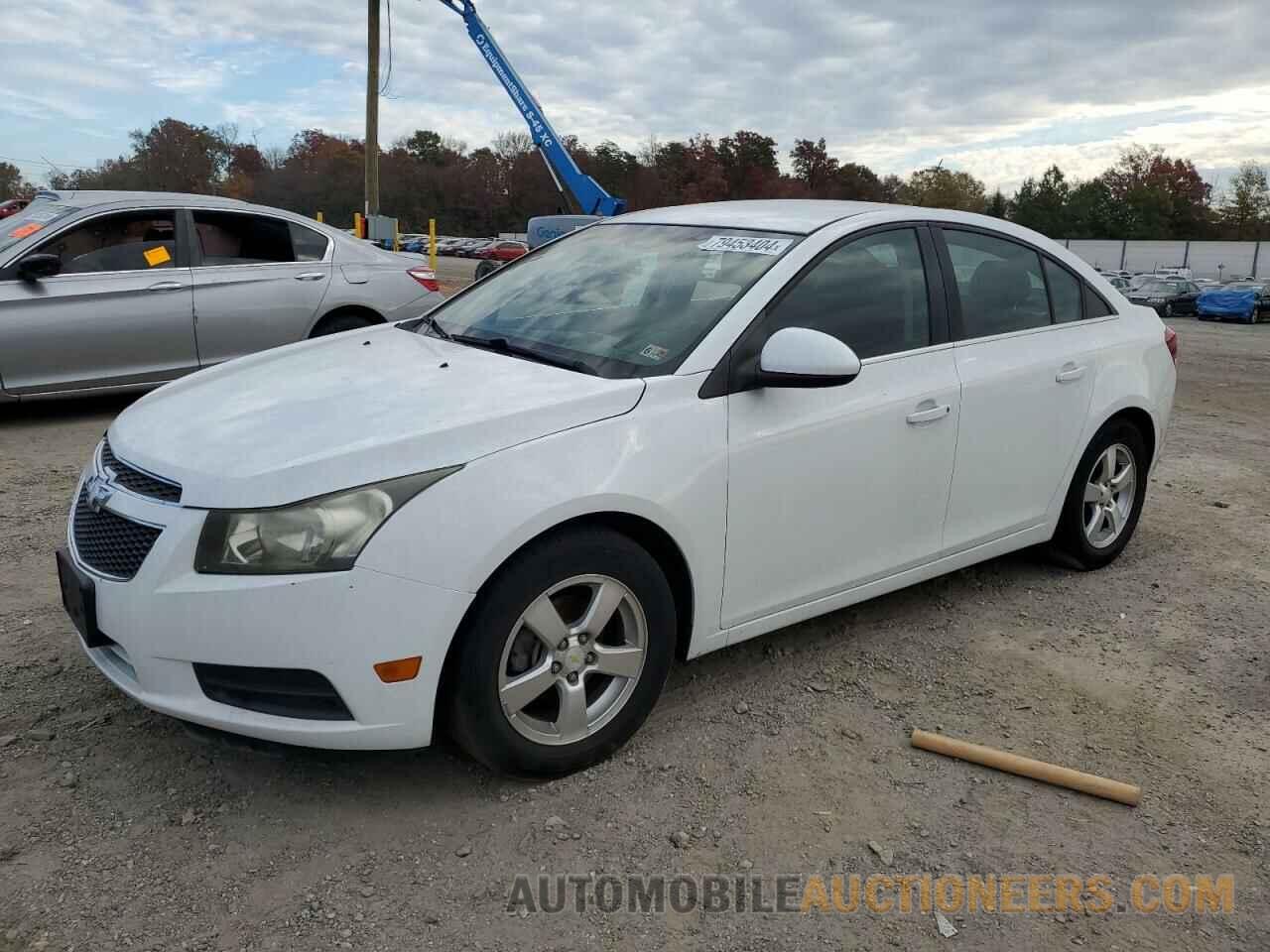 1G1PE5S98B7260139 CHEVROLET CRUZE 2011