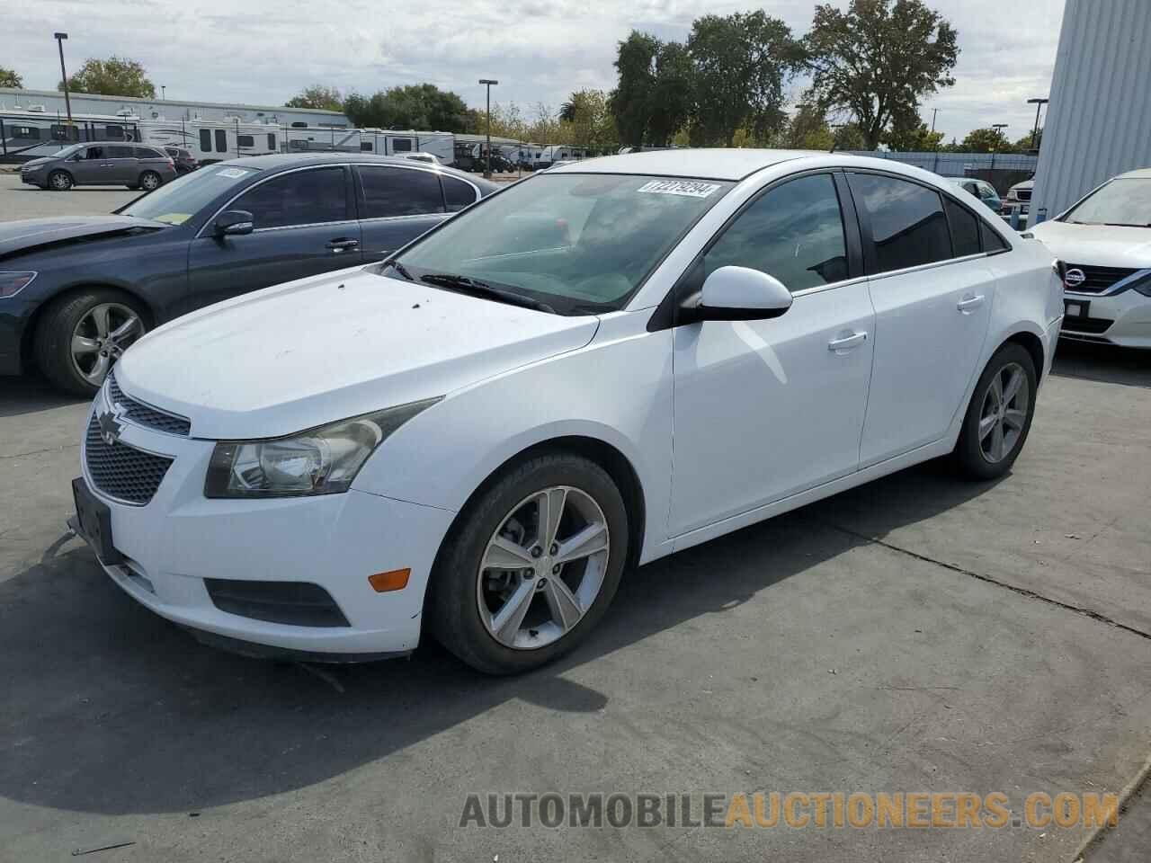 1G1PE5SB0D7315219 CHEVROLET CRUZE 2013