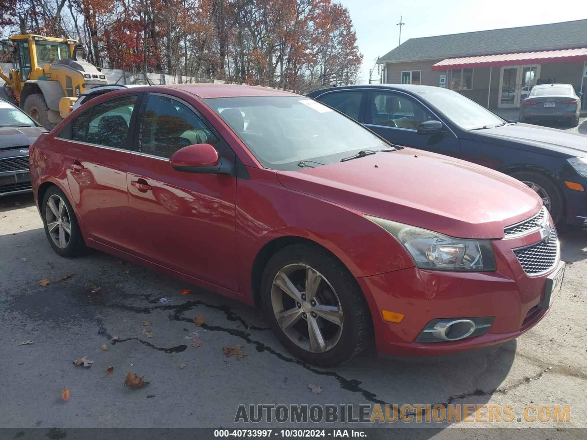 1G1PE5SB0E7393355 CHEVROLET CRUZE 2014