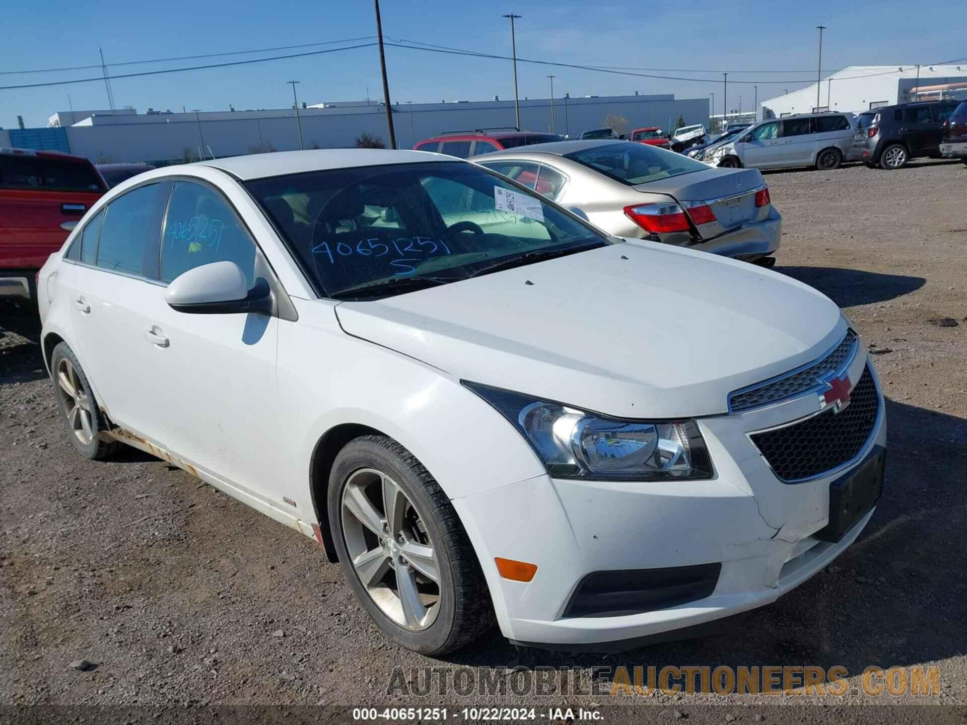 1G1PE5SB1D7102408 CHEVROLET CRUZE 2013