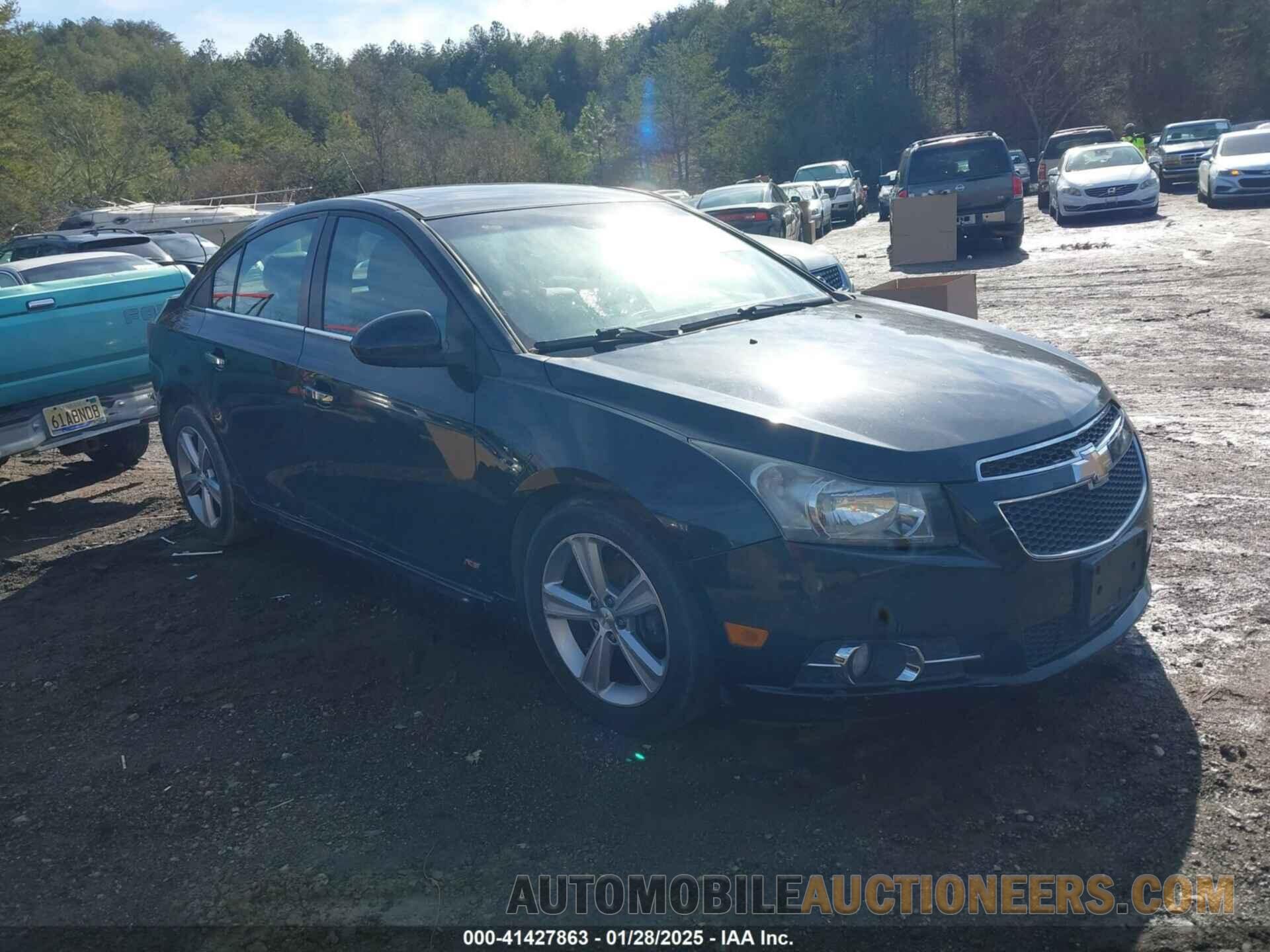 1G1PE5SB1E7114544 CHEVROLET CRUZE 2014