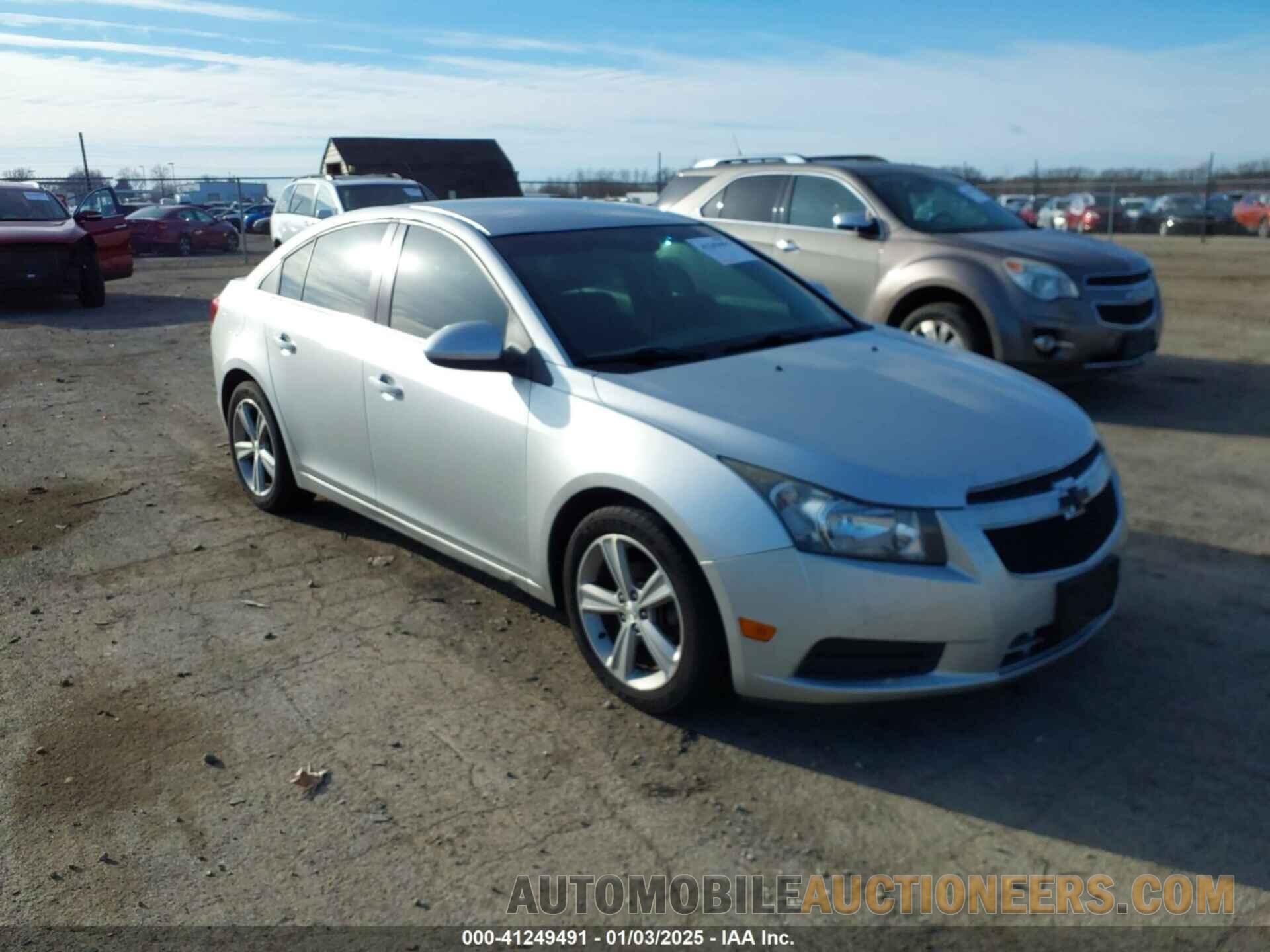 1G1PE5SB1E7256019 CHEVROLET CRUZE 2014