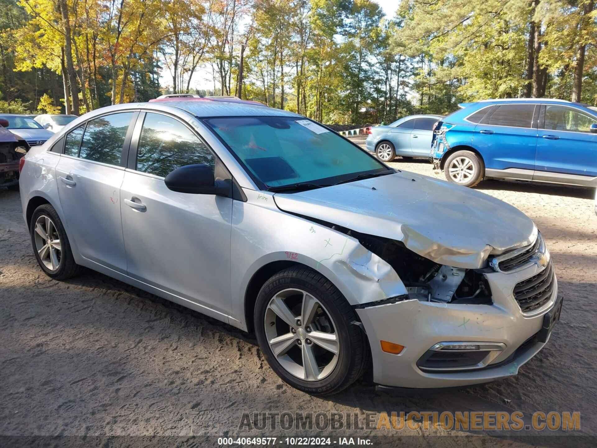 1G1PE5SB1F7265059 CHEVROLET CRUZE 2015