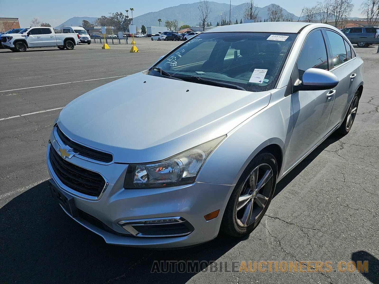 1G1PE5SB2F7153077 Chevrolet Cruze 2015