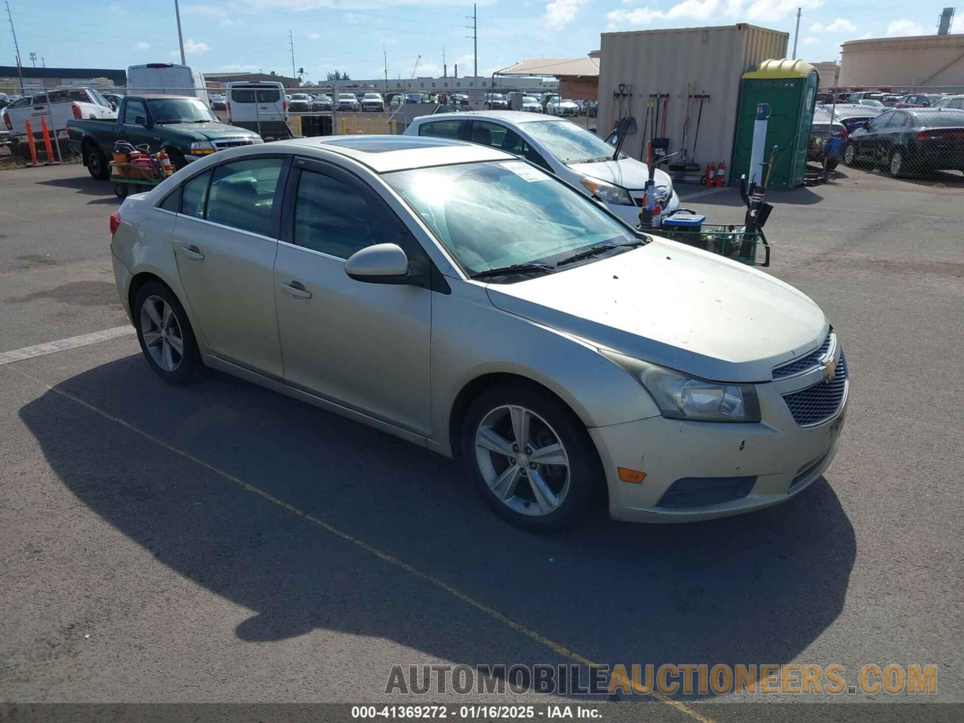 1G1PE5SB3D7126077 CHEVROLET CRUZE 2013