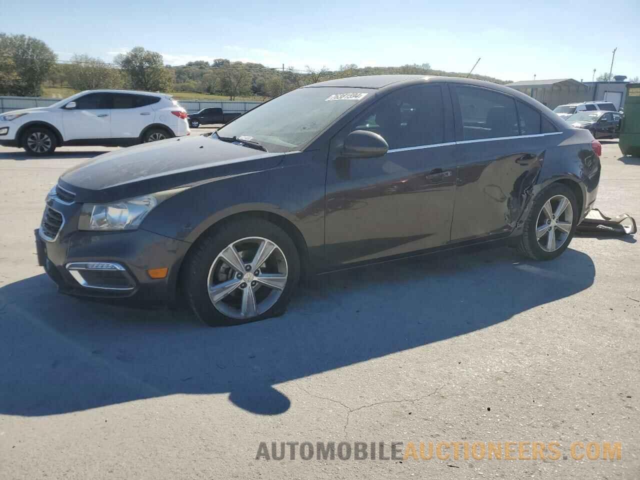 1G1PE5SB4F7185528 CHEVROLET CRUZE 2015