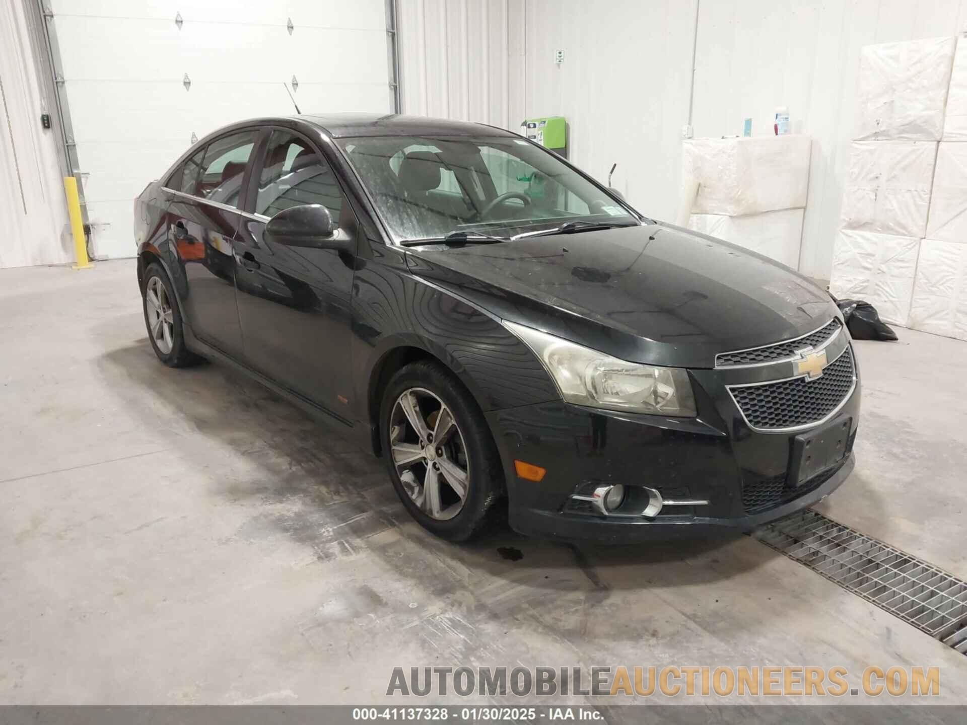 1G1PE5SB6E7167501 CHEVROLET CRUZE 2014