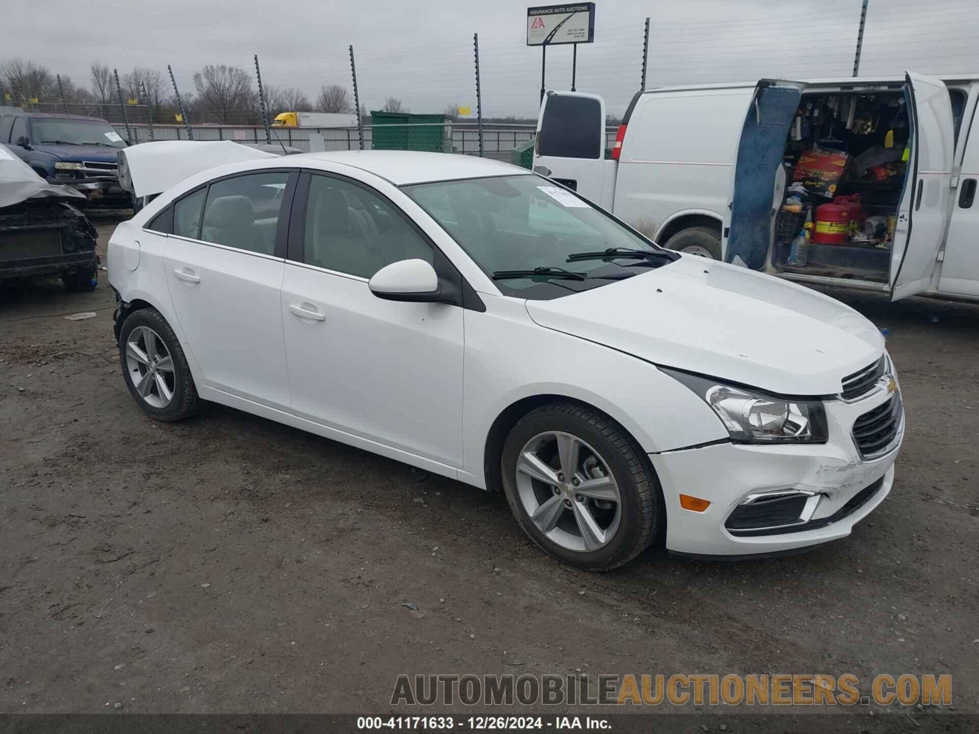 1G1PE5SB7F7128059 CHEVROLET CRUZE 2015