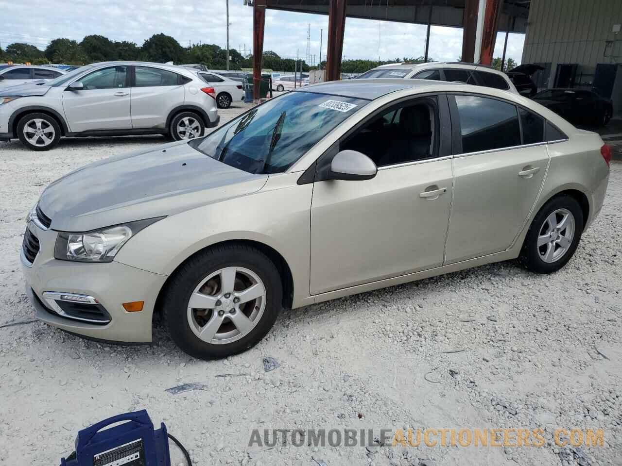 1G1PE5SB7G7207829 CHEVROLET CRUZE 2016