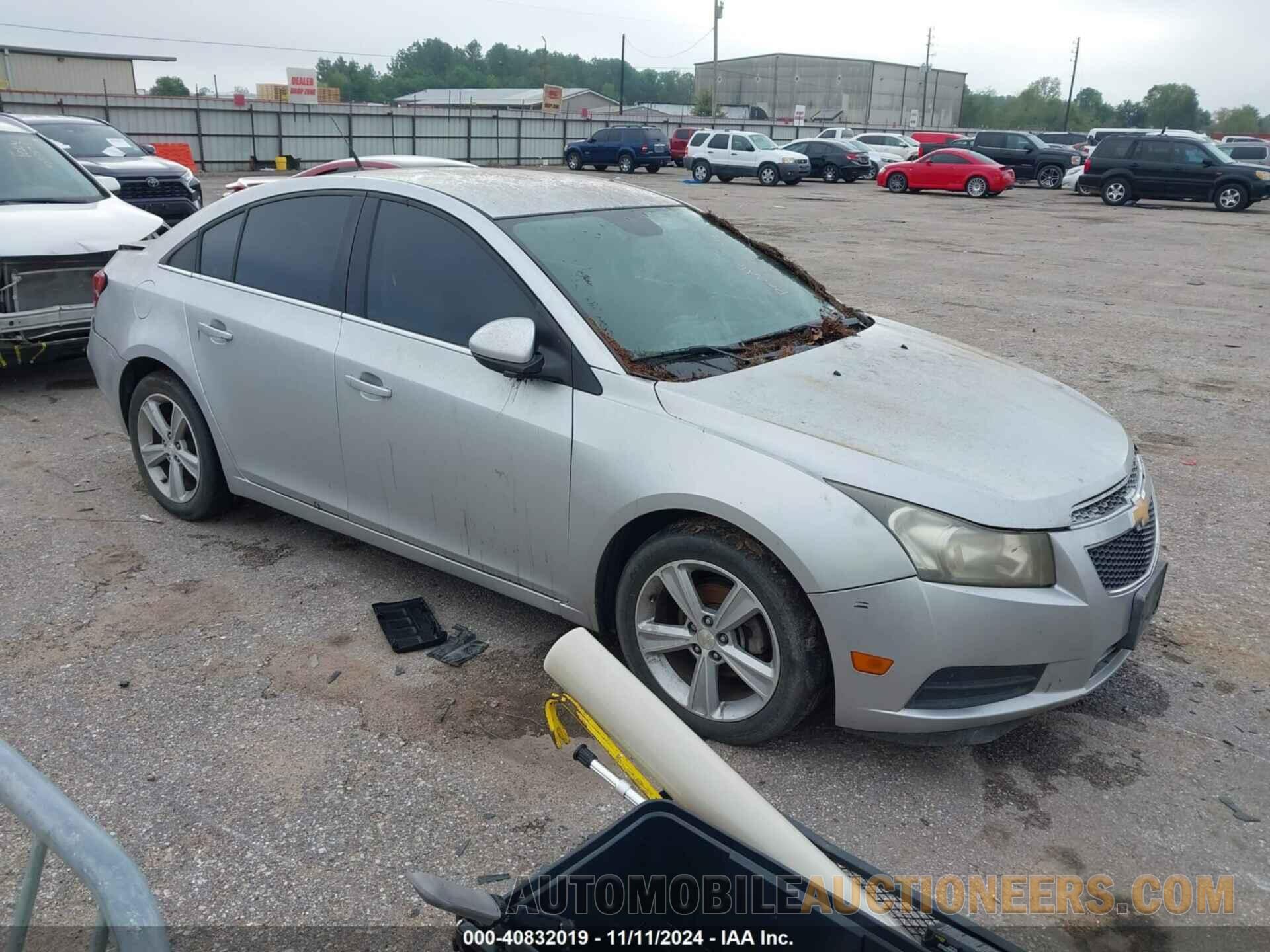 1G1PE5SB8E7380594 CHEVROLET CRUZE 2014