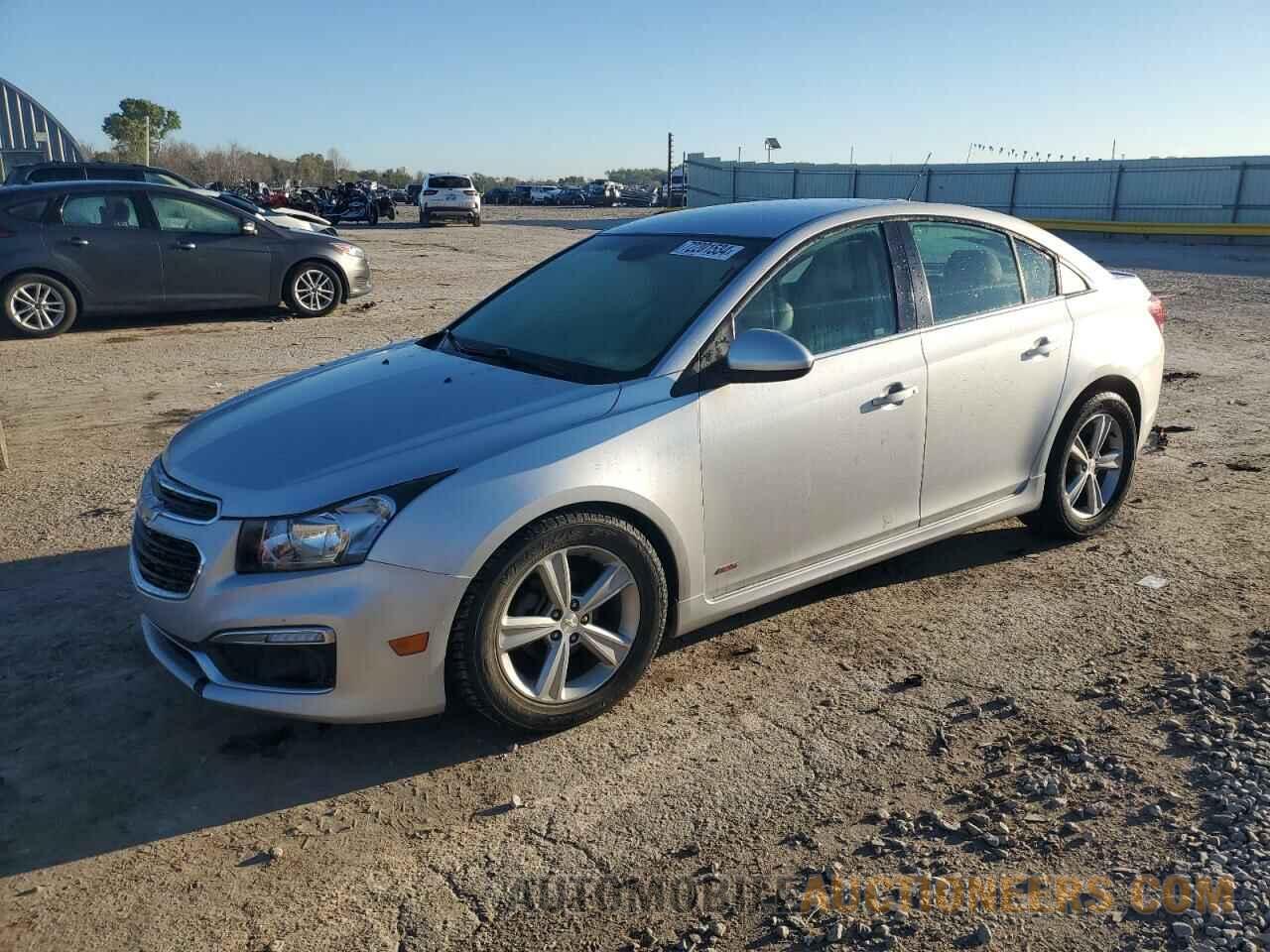 1G1PE5SB8F7108404 CHEVROLET CRUZE 2015