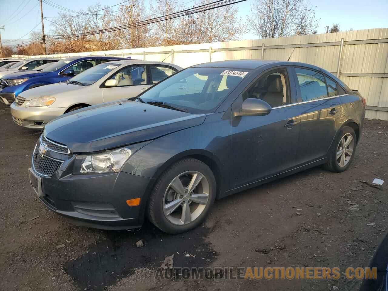 1G1PE5SB9D7177051 CHEVROLET CRUZE 2013