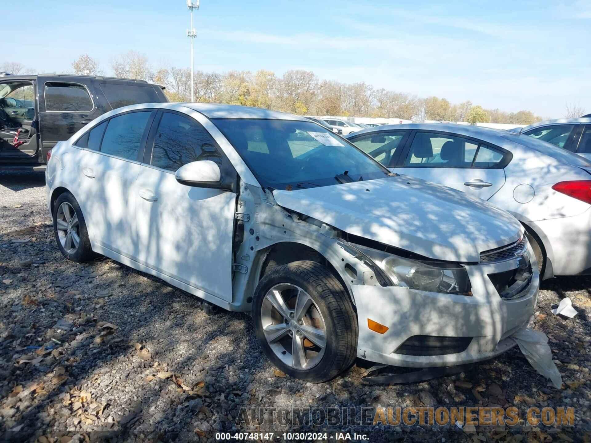 1G1PE5SB9D7189586 CHEVROLET CRUZE 2013