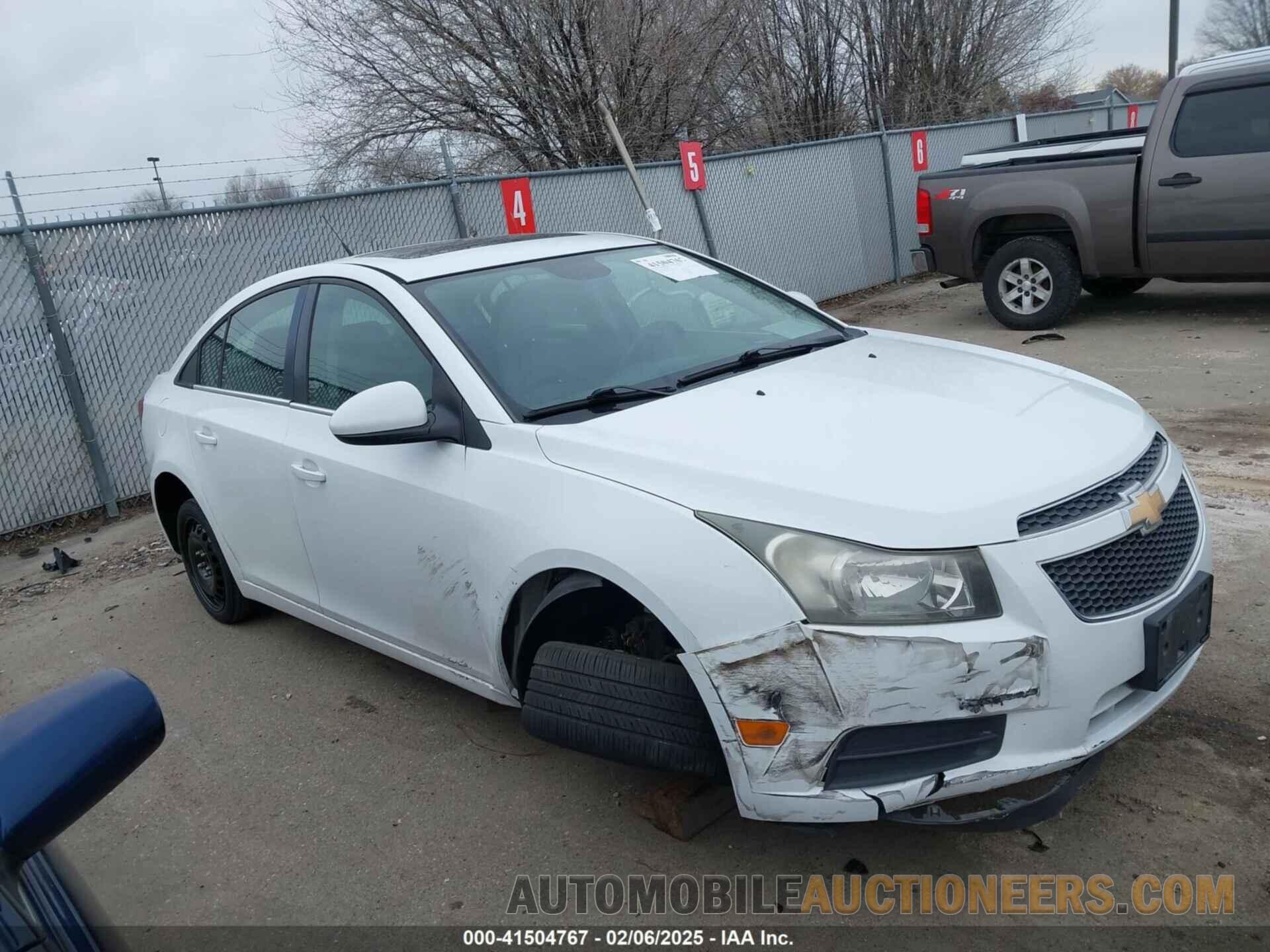 1G1PE5SB9E7123508 CHEVROLET CRUZE 2014