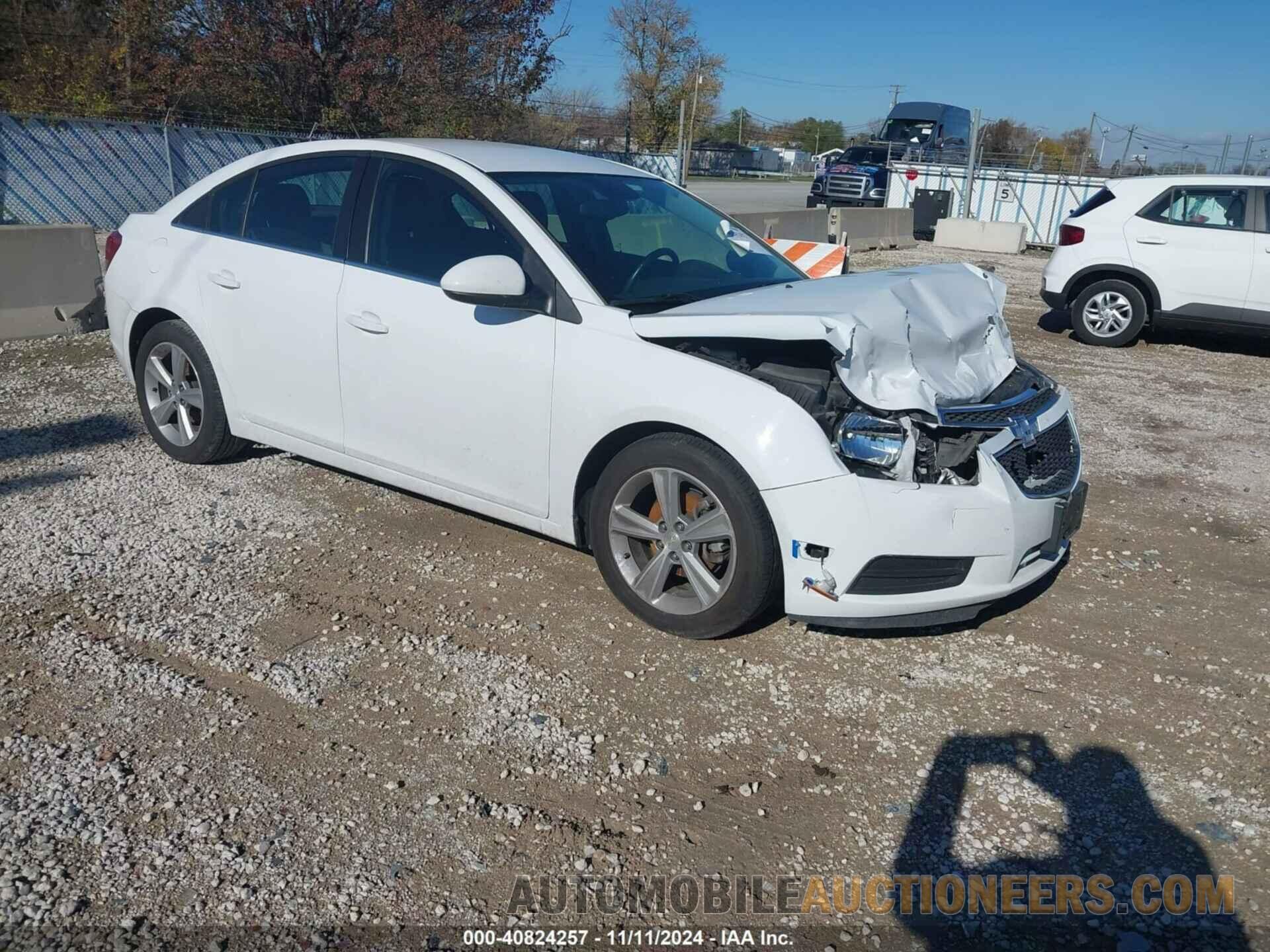 1G1PE5SB9E7389854 CHEVROLET CRUZE 2014