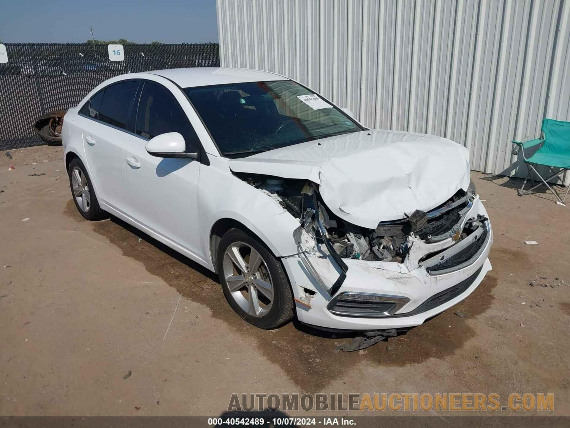 1G1PE5SB9F7179417 CHEVROLET CRUZE 2015