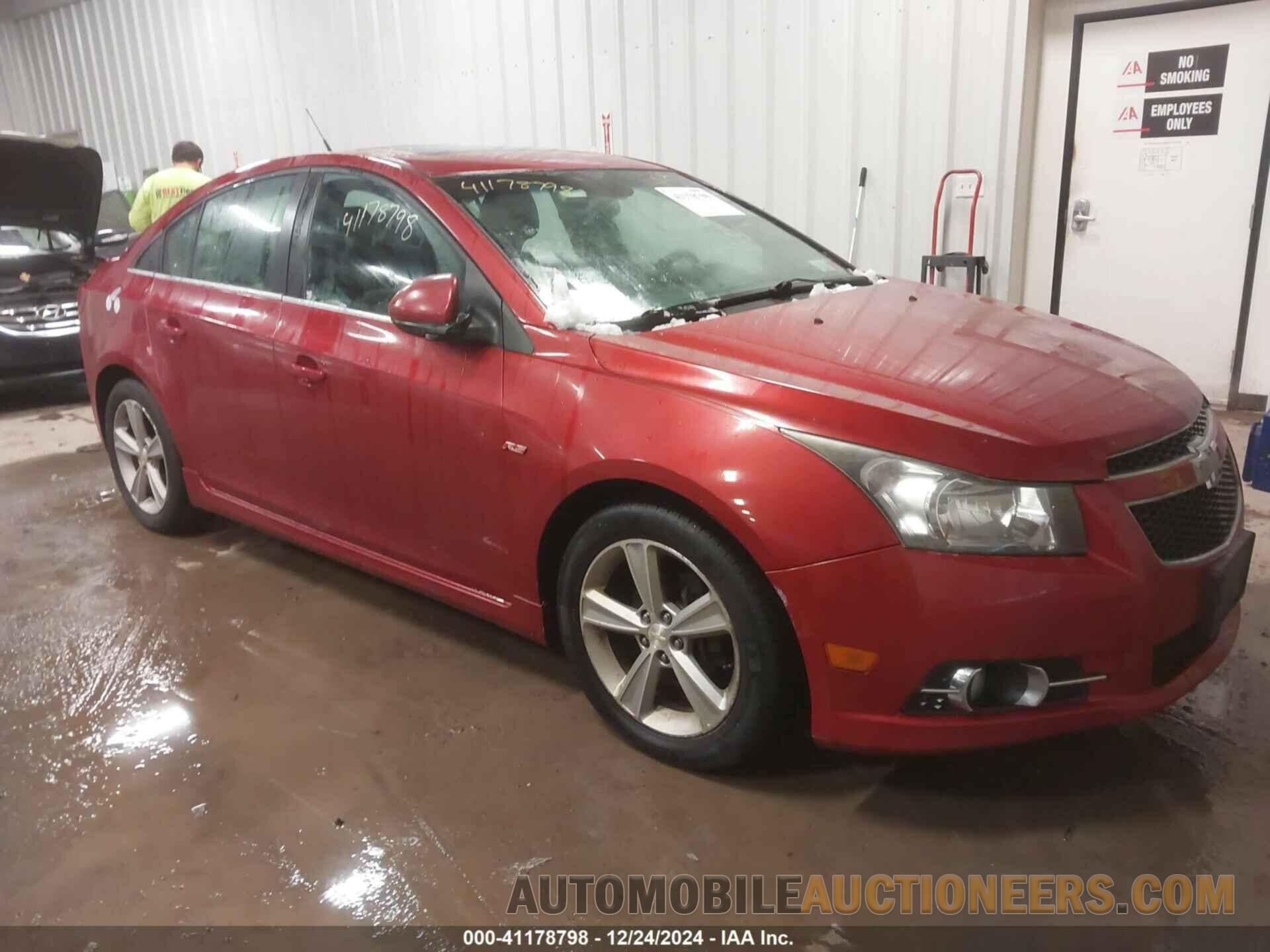 1G1PE5SBXE7266158 CHEVROLET CRUZE 2014