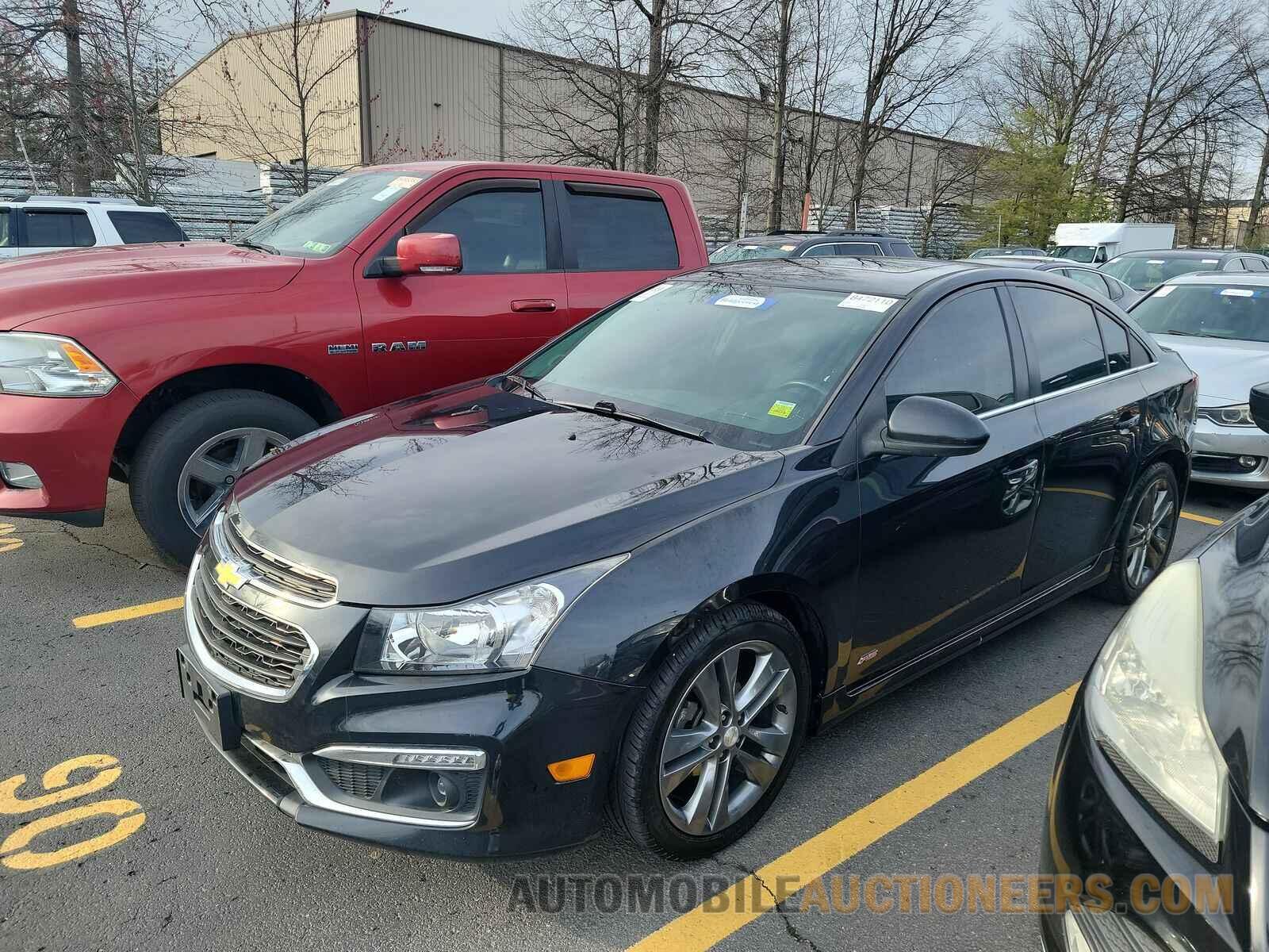 1G1PG5SB3F7282682 Chevrolet Cruze 2015