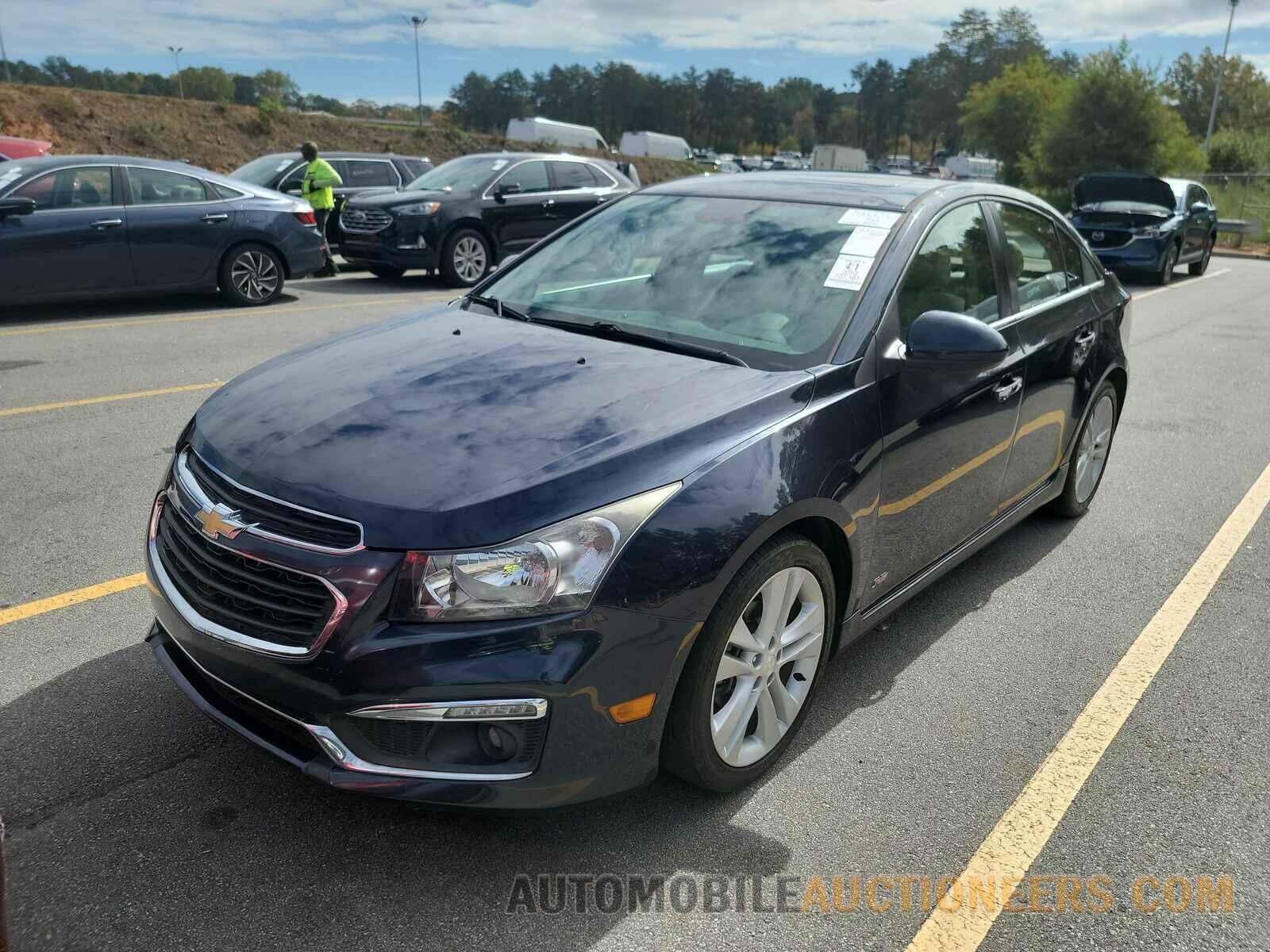 1G1PG5SBXF7143164 Chevrolet Cruze 2015