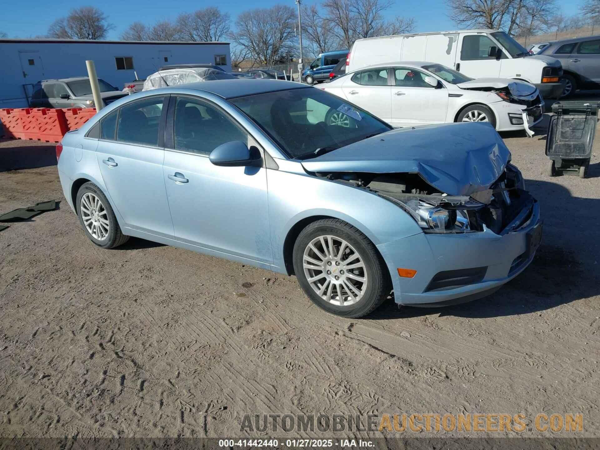 1G1PJ5SC8C7137109 CHEVROLET CRUZE 2012