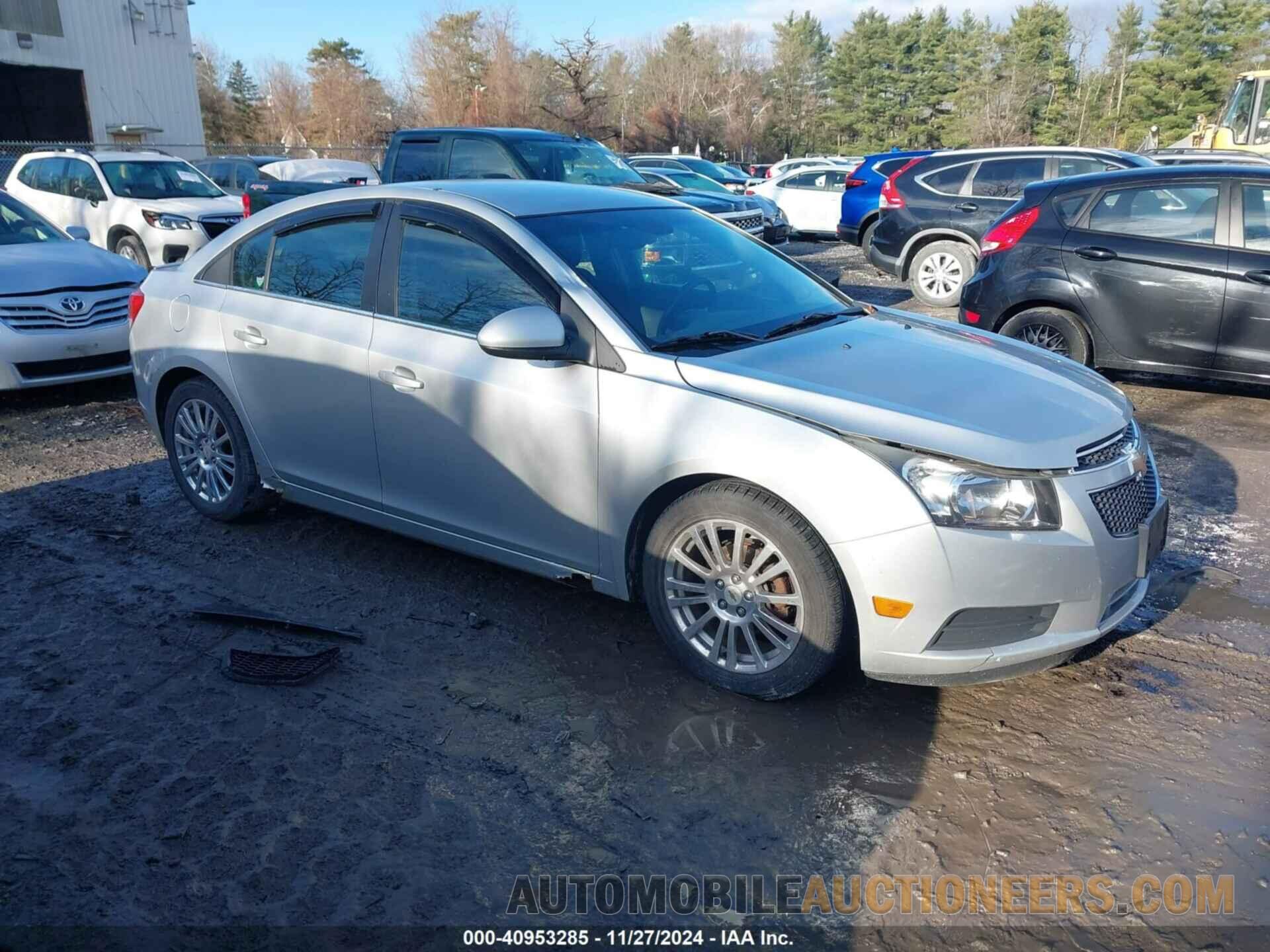 1G1PK5S9XB7245215 CHEVROLET CRUZE 2011