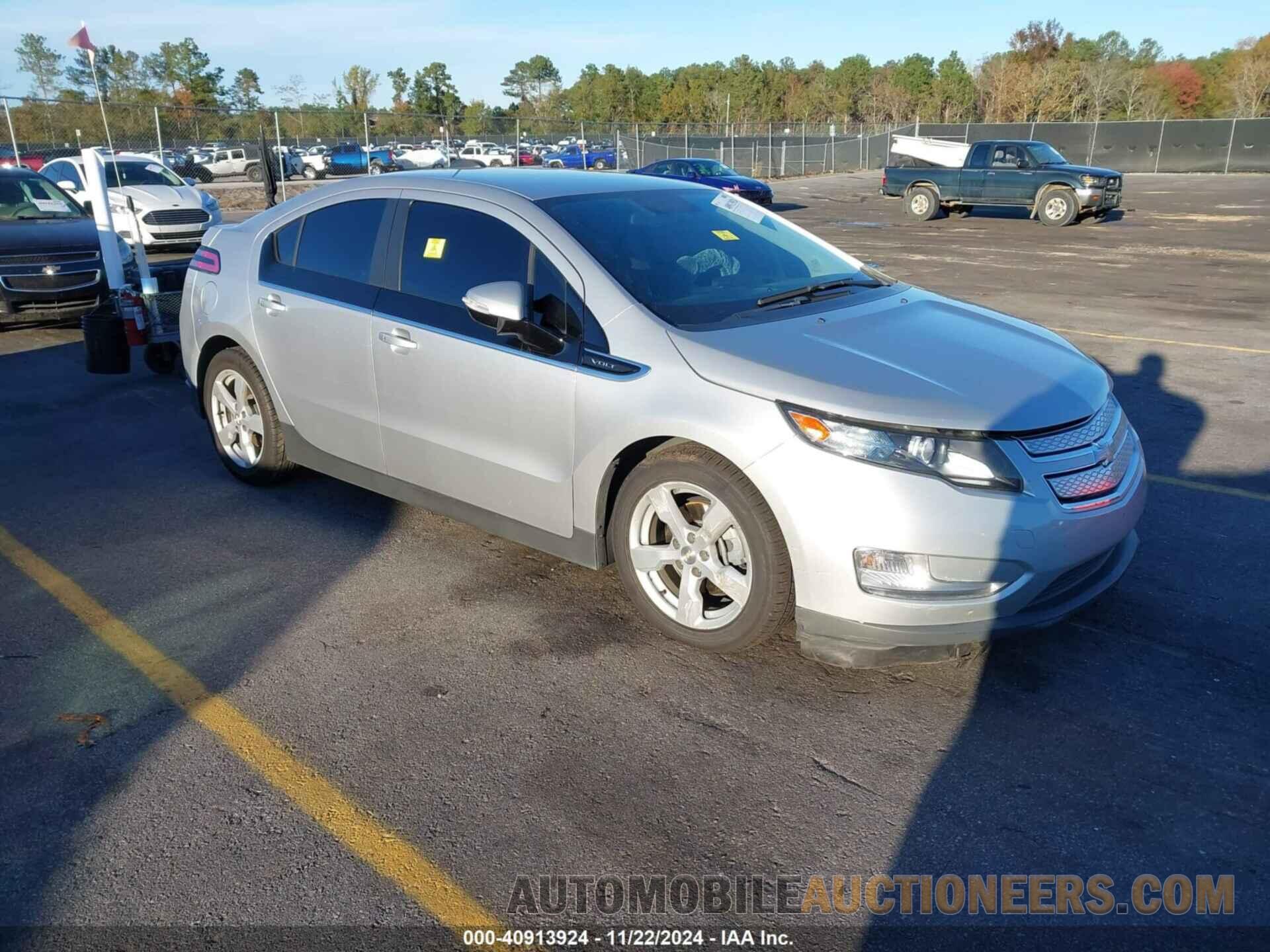 1G1RA6E49FU123809 CHEVROLET VOLT 2015