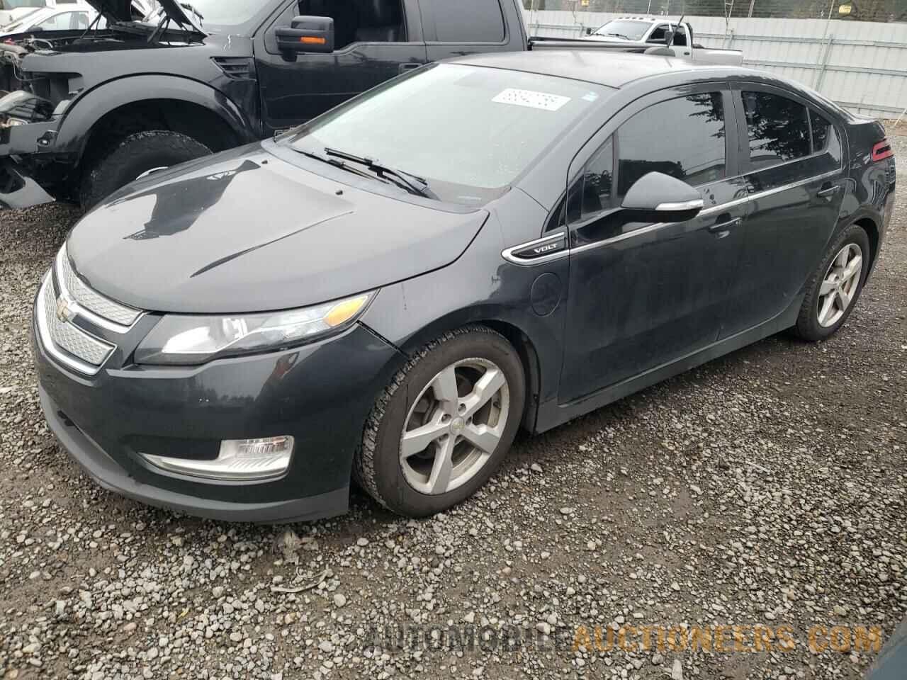 1G1RB6E47FU121392 CHEVROLET VOLT 2015