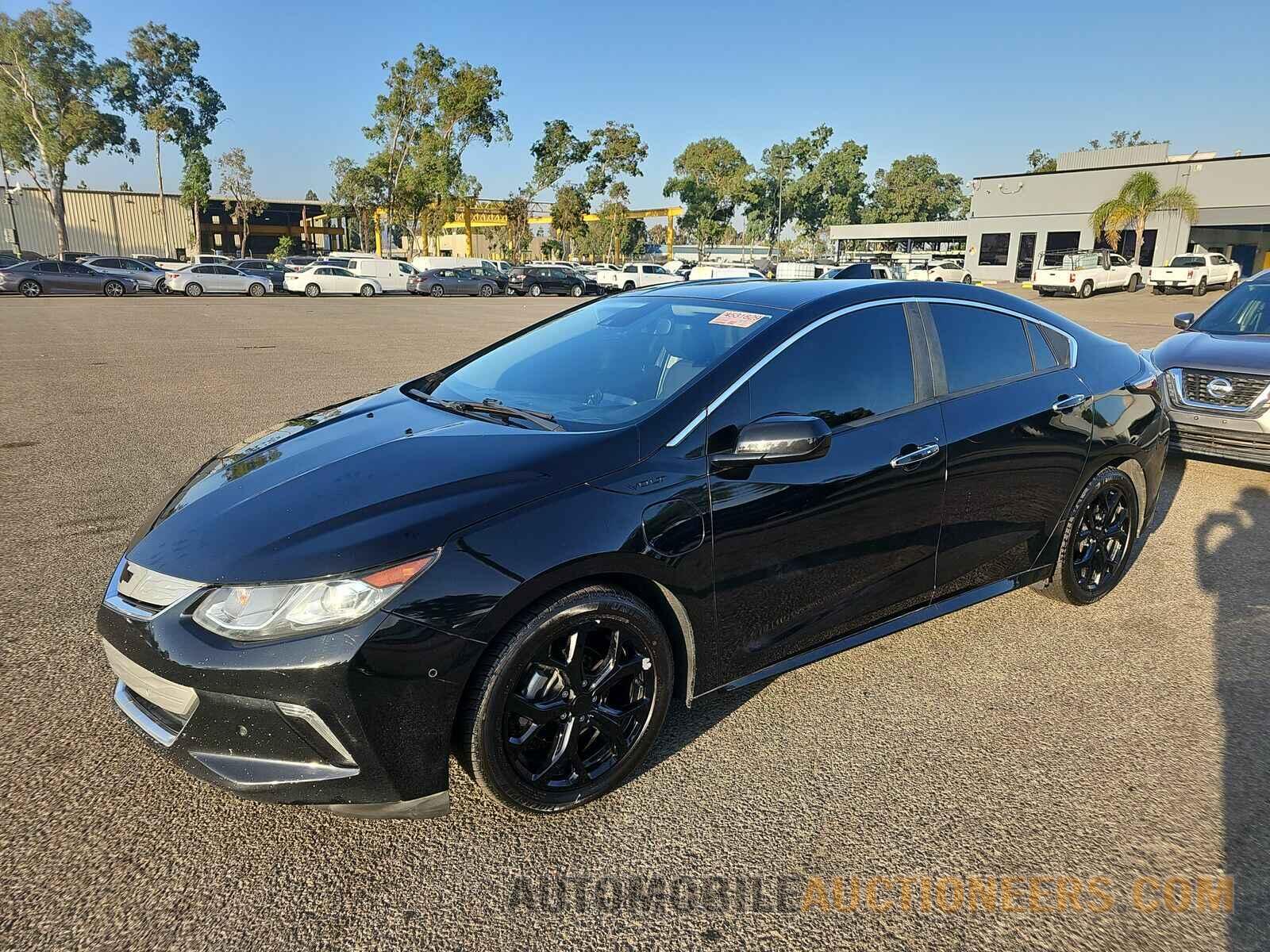 1G1RD6S56JU137258 Chevrolet Volt 2018