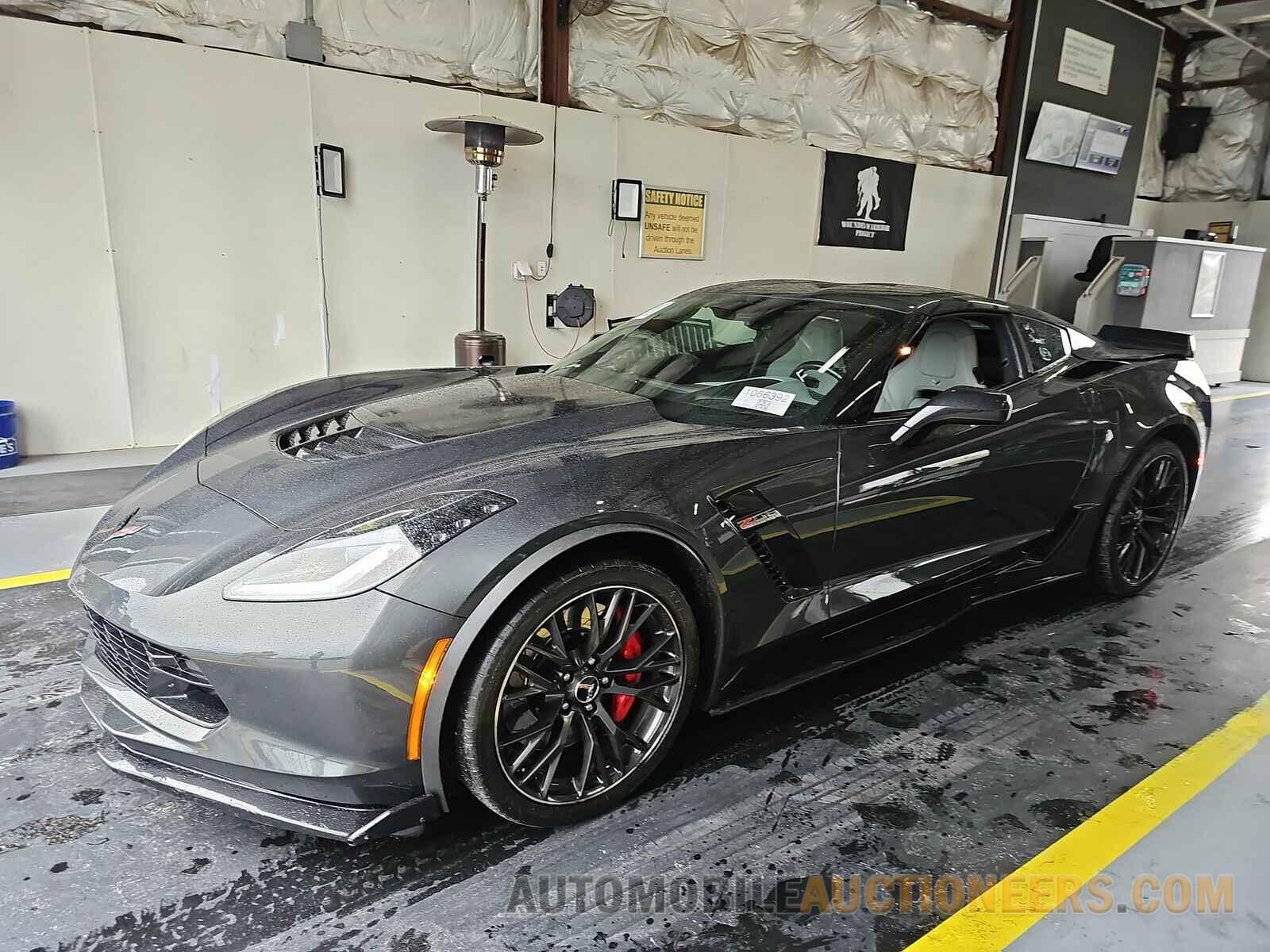 1G1YS2D65J5602168 Chevrolet Corvette 2018