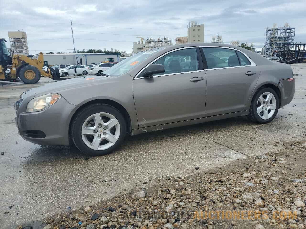 1G1ZB5E13BF235176 CHEVROLET MALIBU 2011