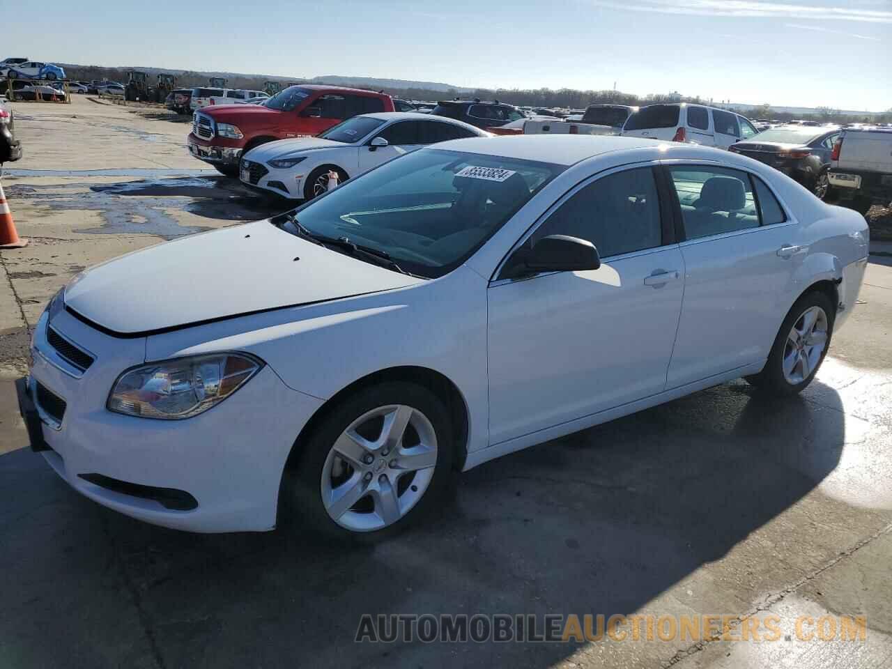 1G1ZB5E13BF329655 CHEVROLET MALIBU 2011