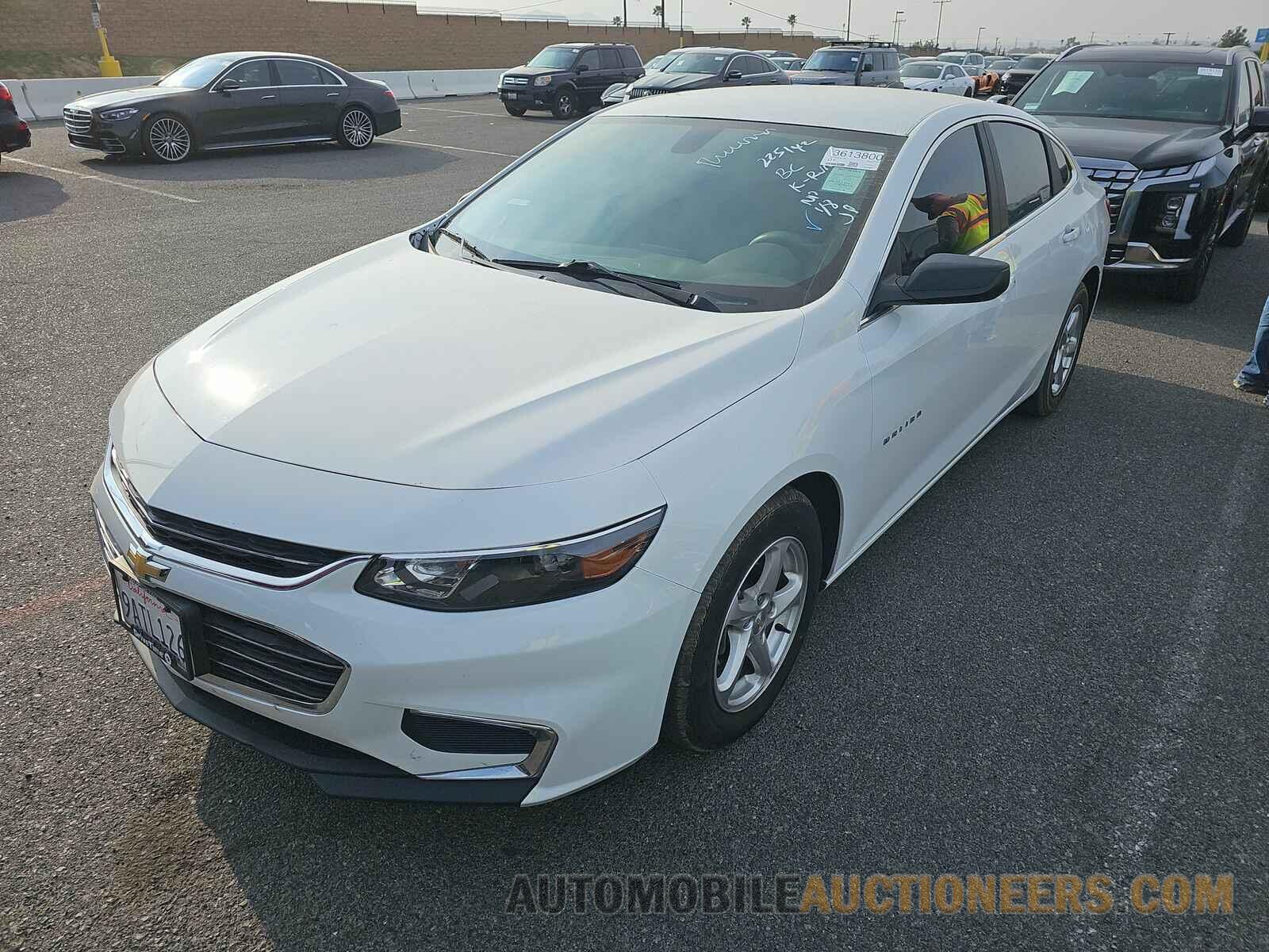 1G1ZC5ST0JF225142 Chevrolet Malibu LS 2018