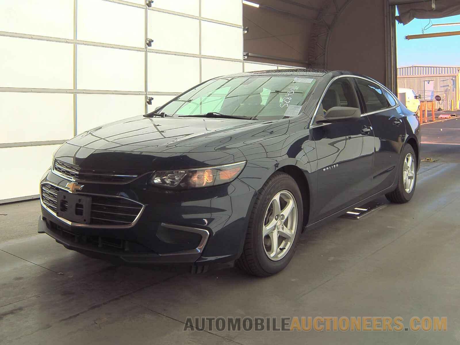 1G1ZC5ST8JF158032 Chevrolet Malibu LS 2018