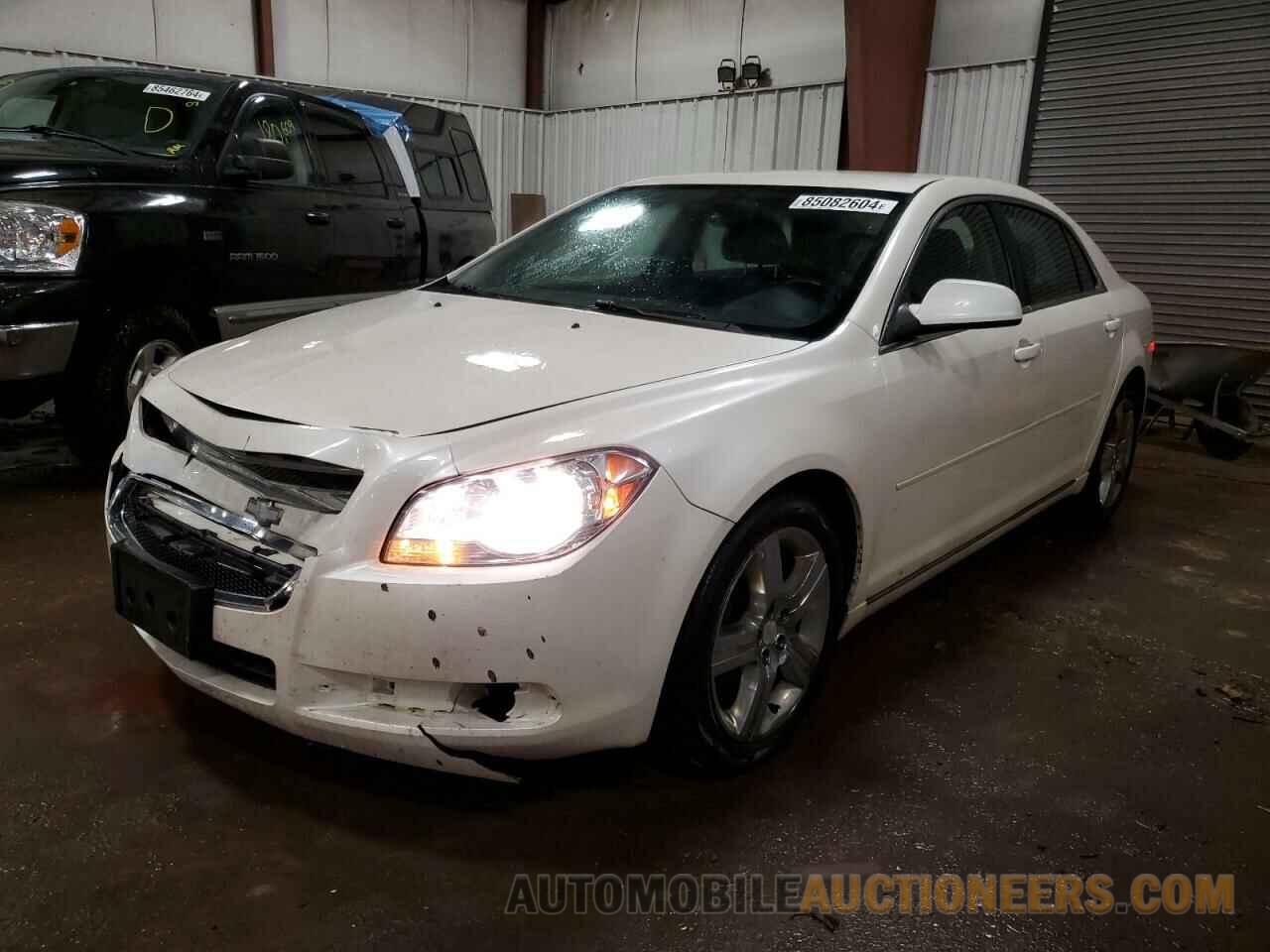 1G1ZD5E12BF324537 CHEVROLET MALIBU 2011