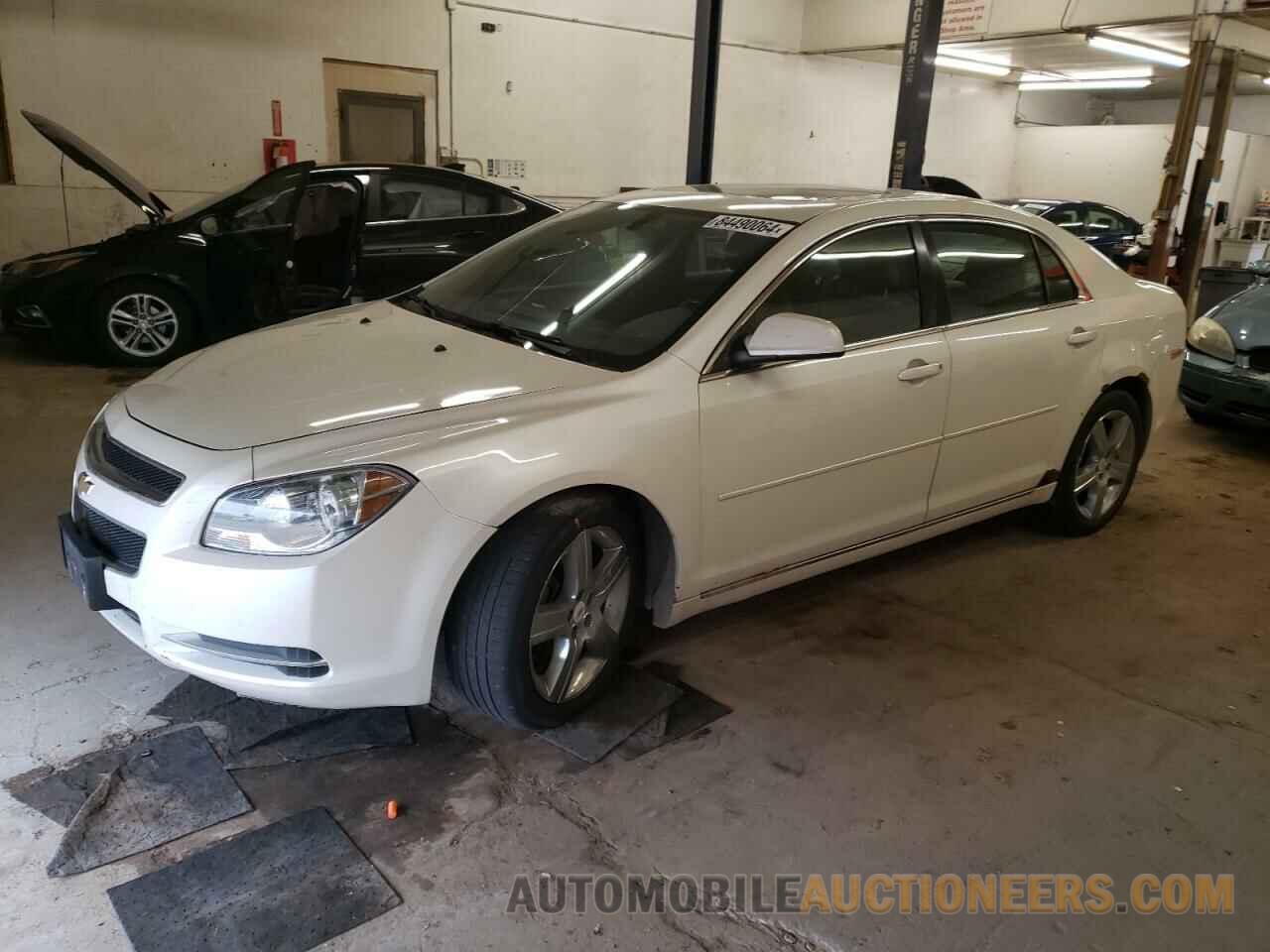 1G1ZD5E75BF395932 CHEVROLET MALIBU 2011