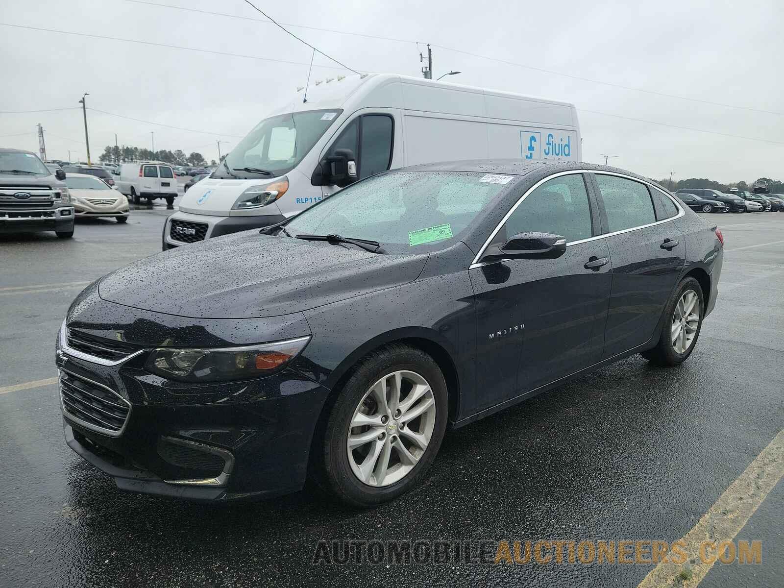 1G1ZD5ST0JF138841 Chevrolet Malibu LT 2018