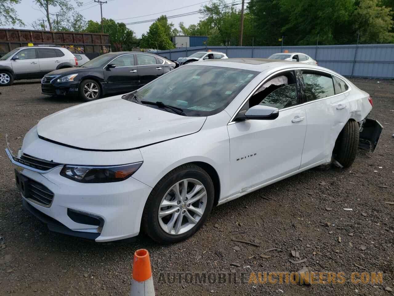 1G1ZD5ST0JF214672 CHEVROLET MALIBU 2018