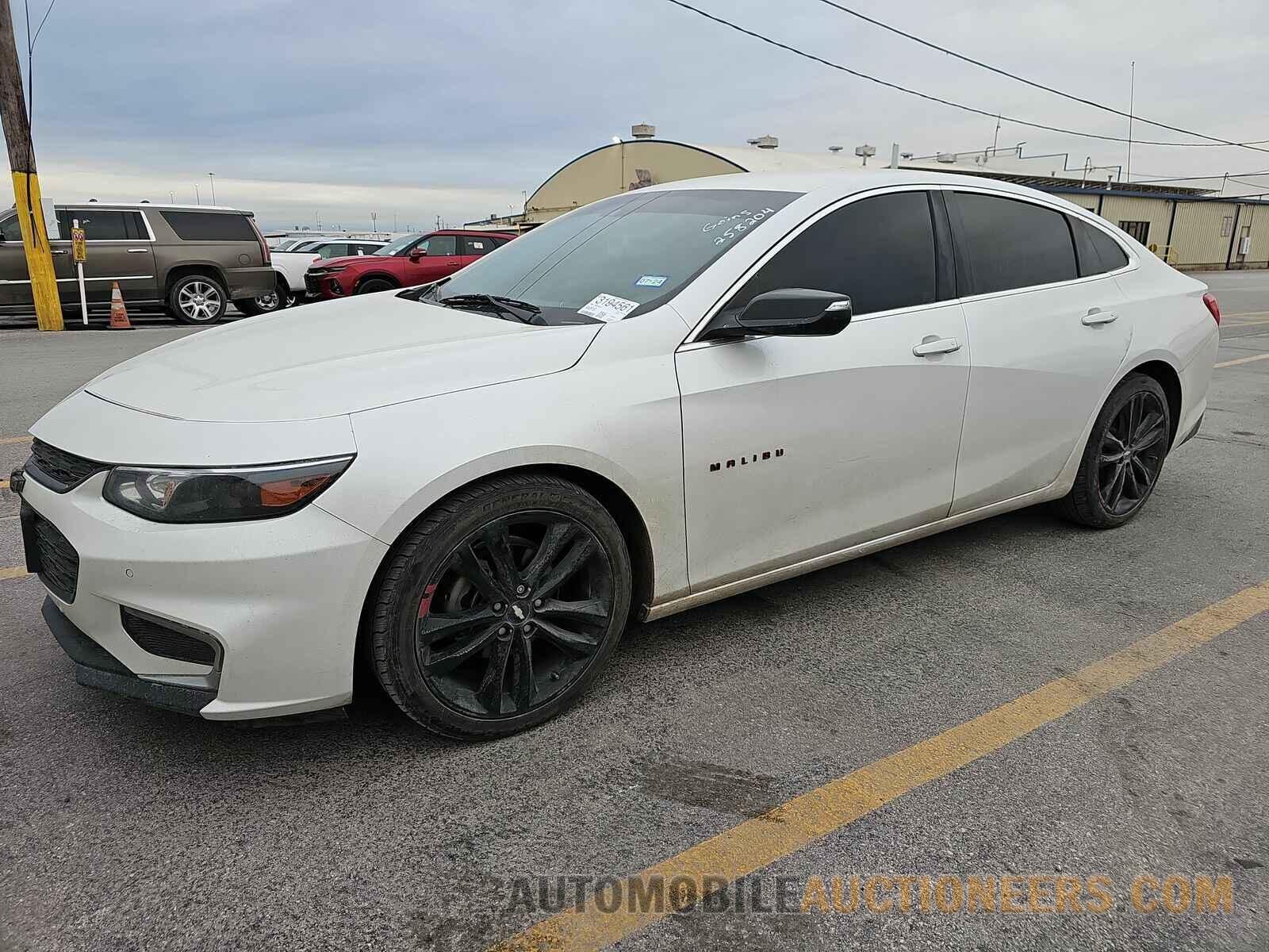 1G1ZD5ST0JF258204 Chevrolet Malibu LT 2018