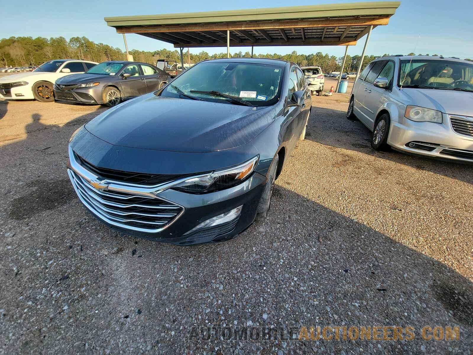 1G1ZD5ST0KF160968 Chevrolet Malibu LT 2019