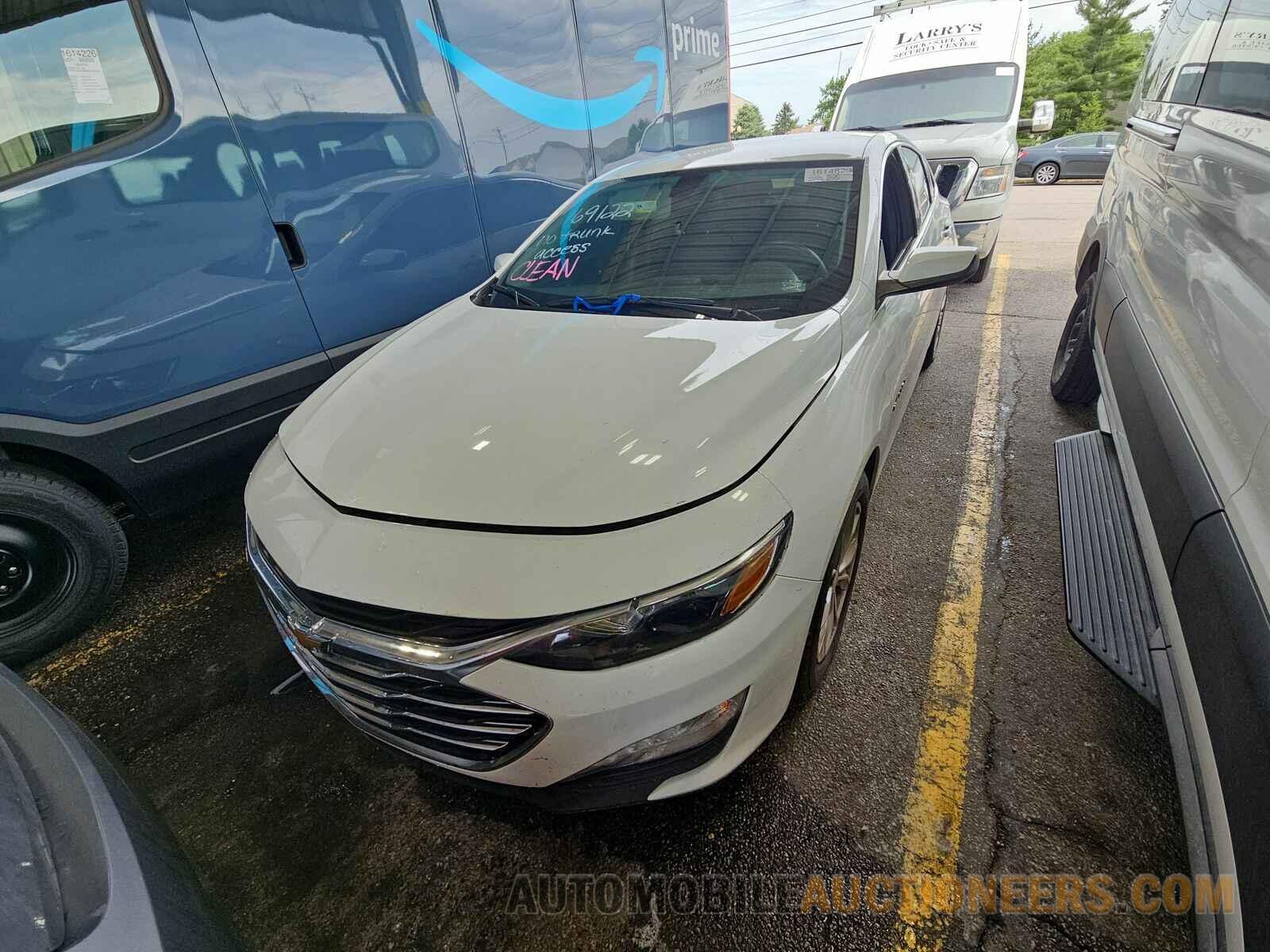 1G1ZD5ST0KF169122 Chevrolet Malibu LT 2019