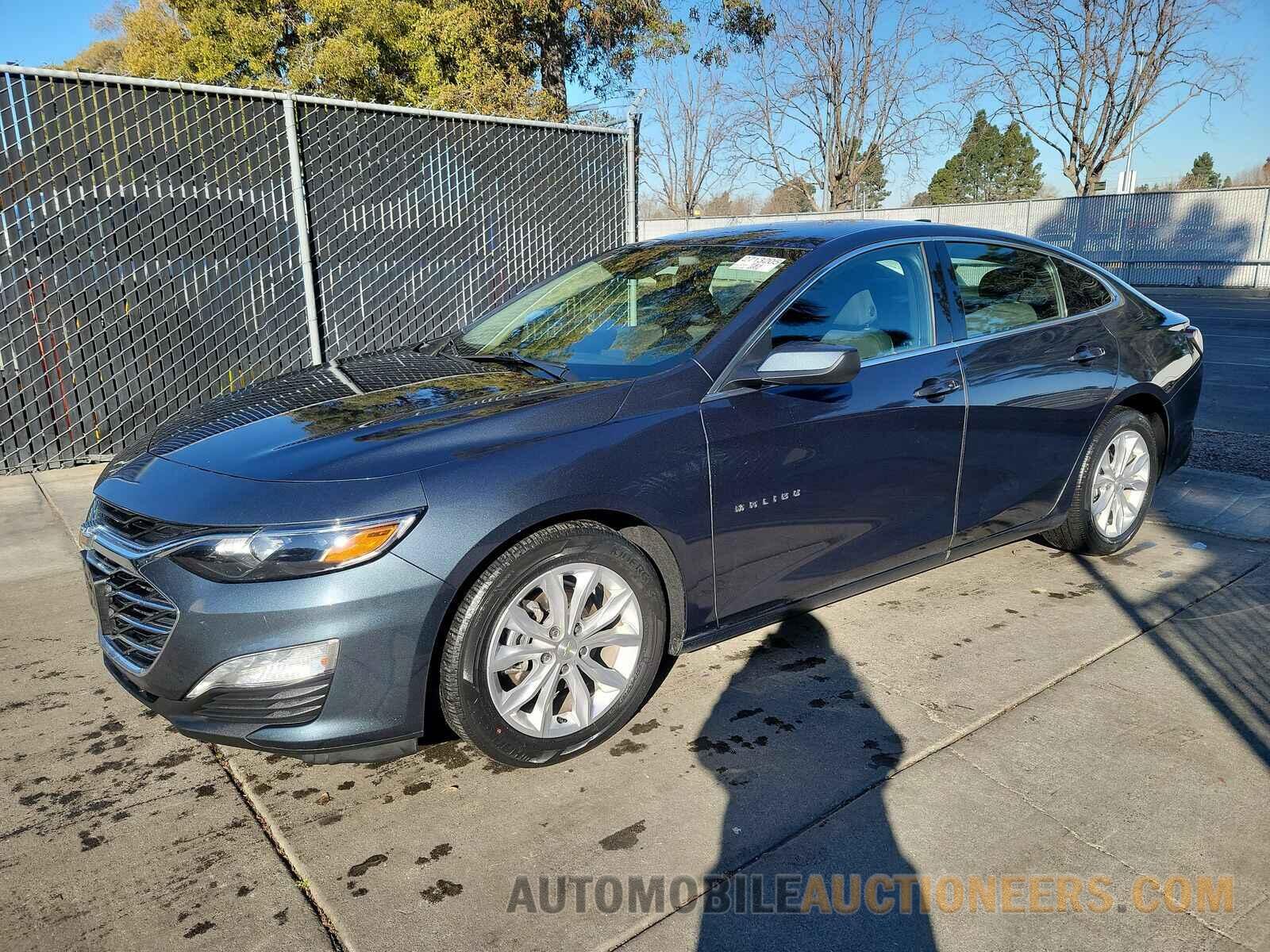 1G1ZD5ST0LF021117 Chevrolet Malibu LT 2020